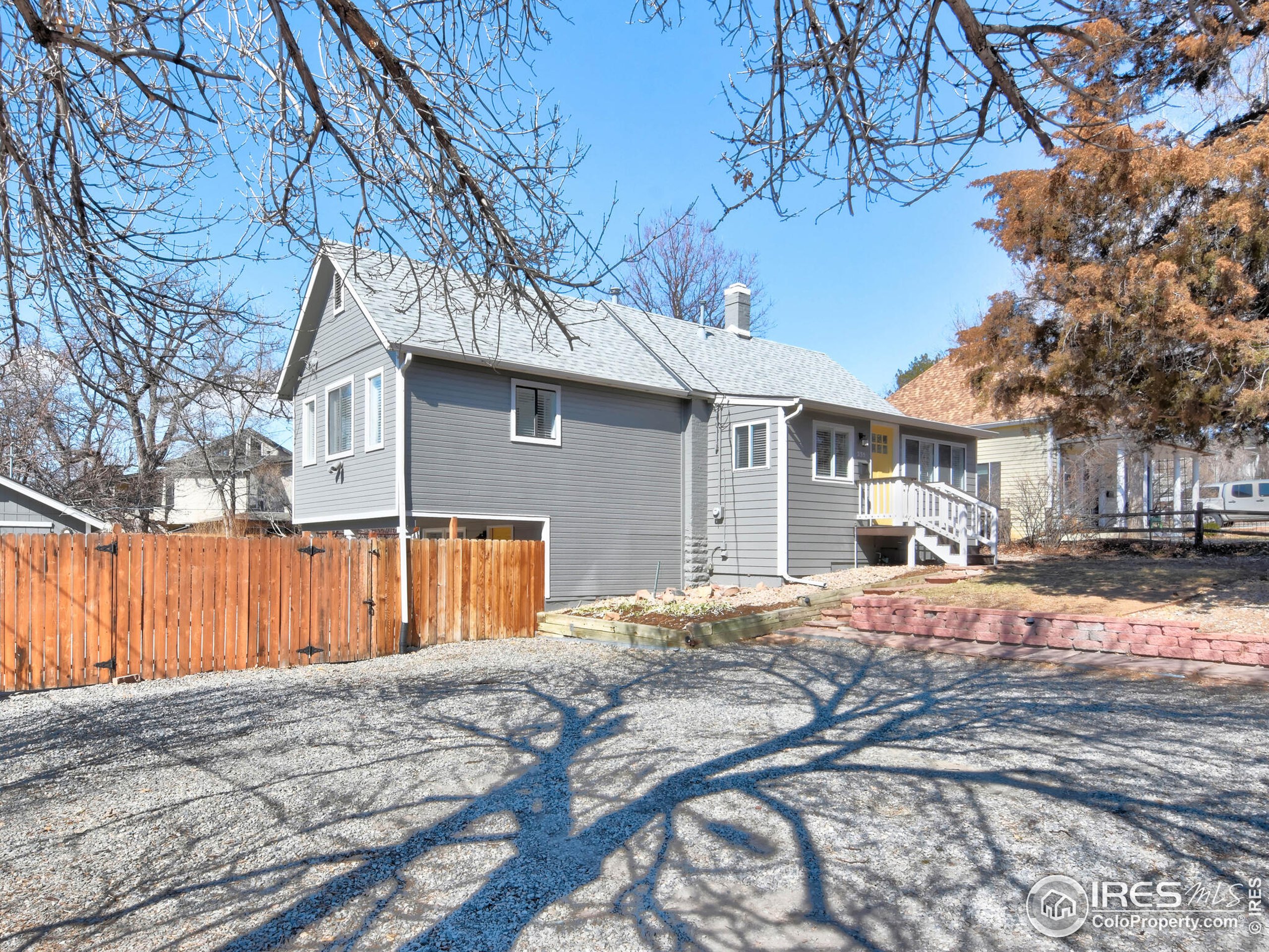 235 Sunset St