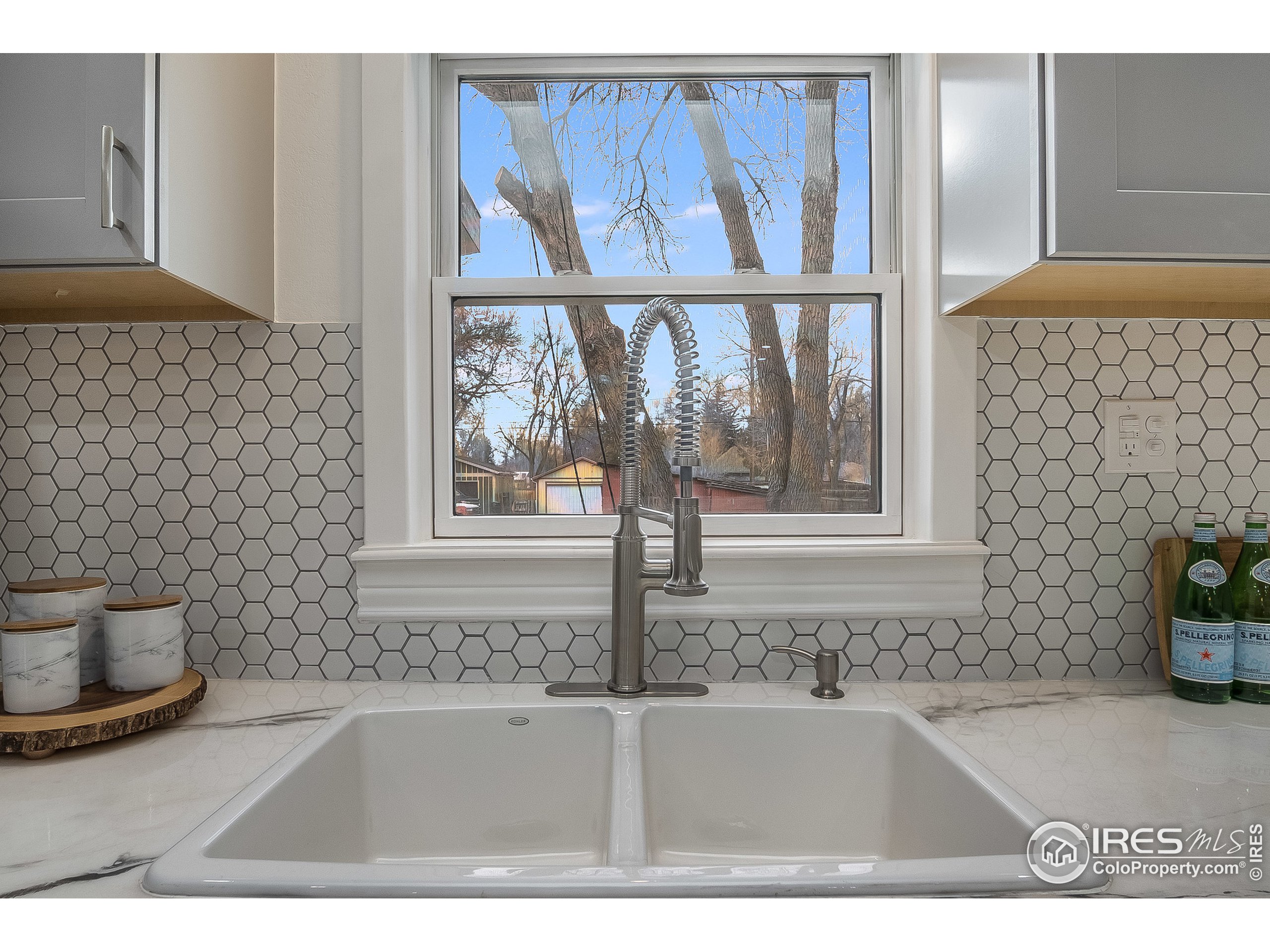 417 Baker St
