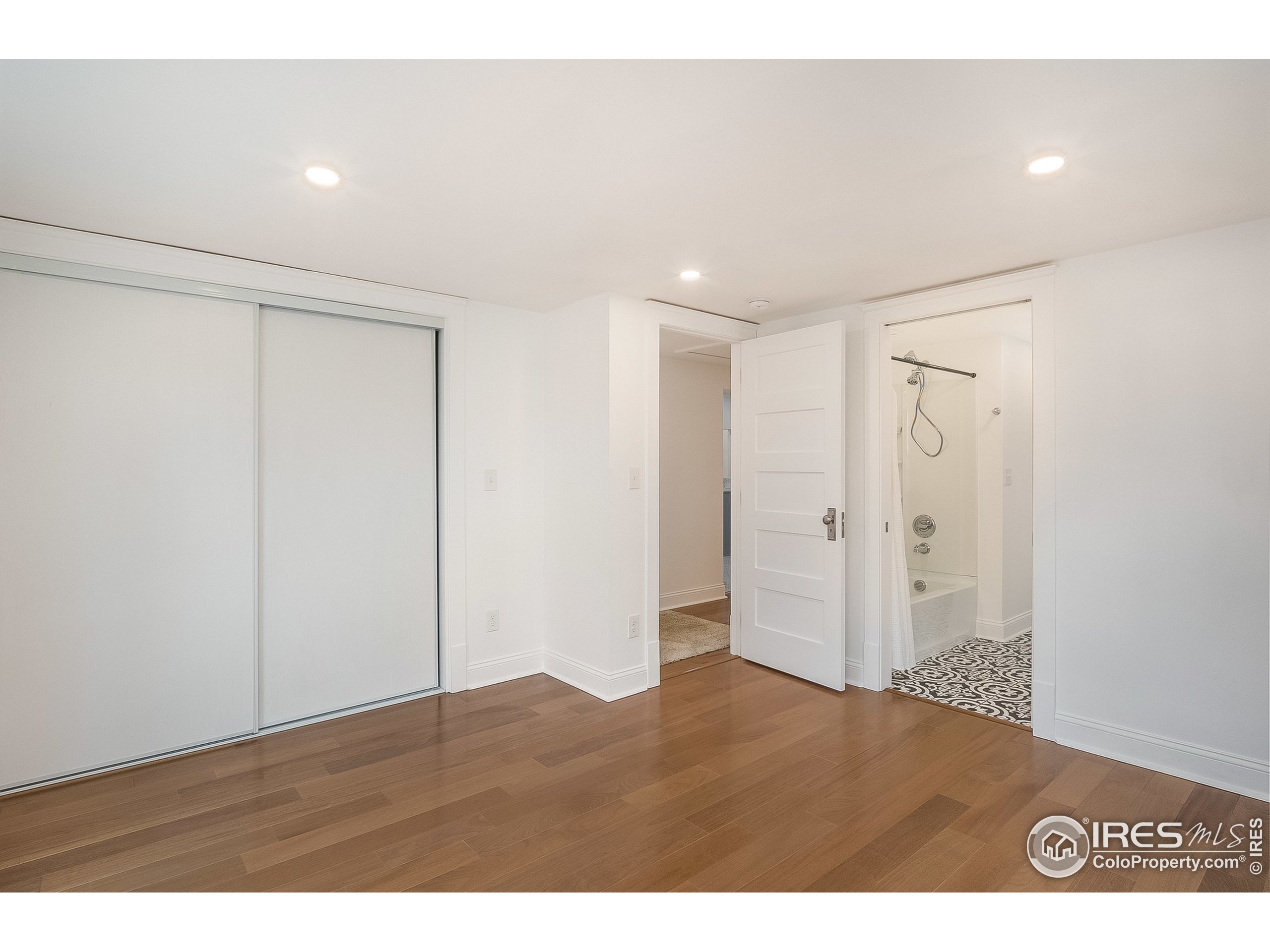 417 Baker St