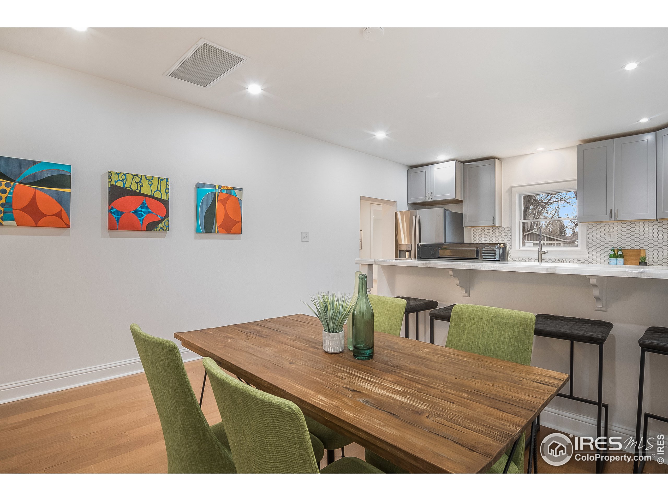 417 Baker St