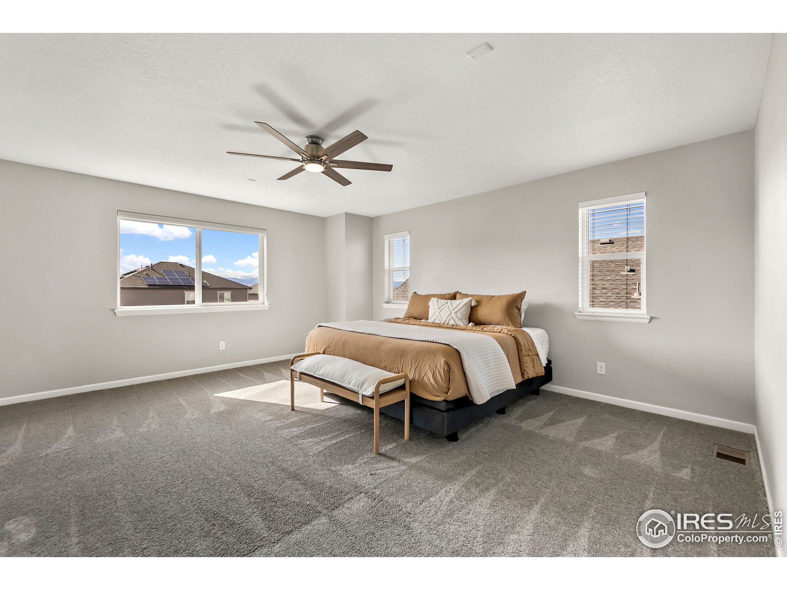 77 Sun Up Cir
