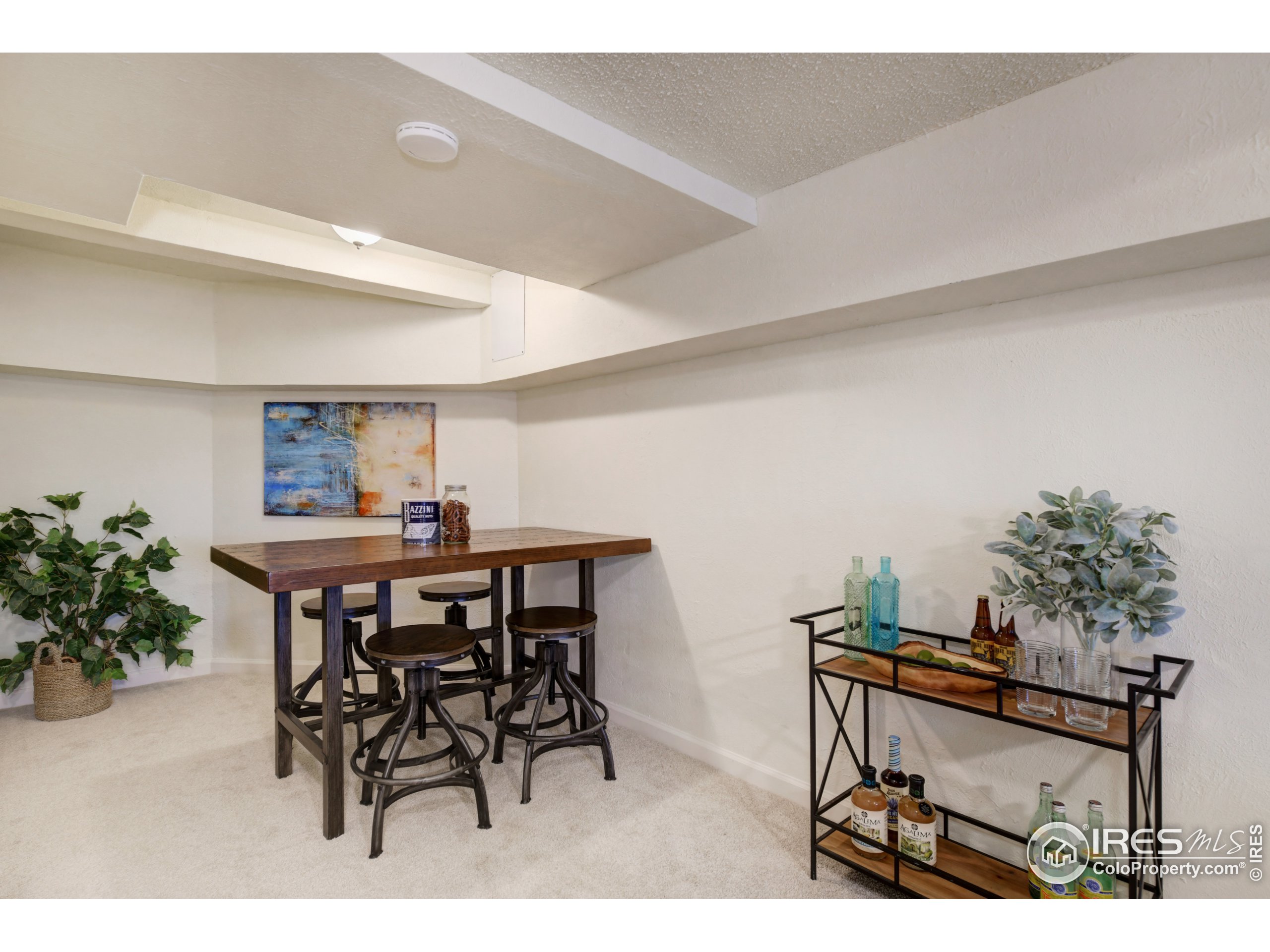 2909 Shady Holw E