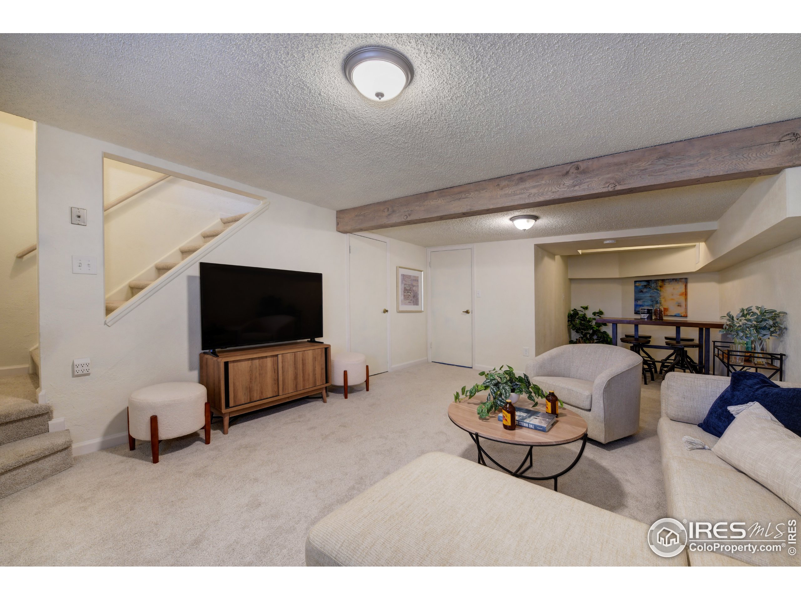 2909 Shady Holw E