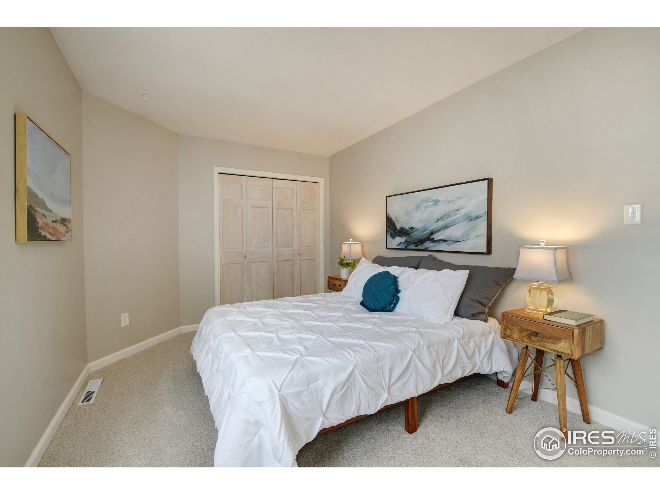 2909 Shady Holw E