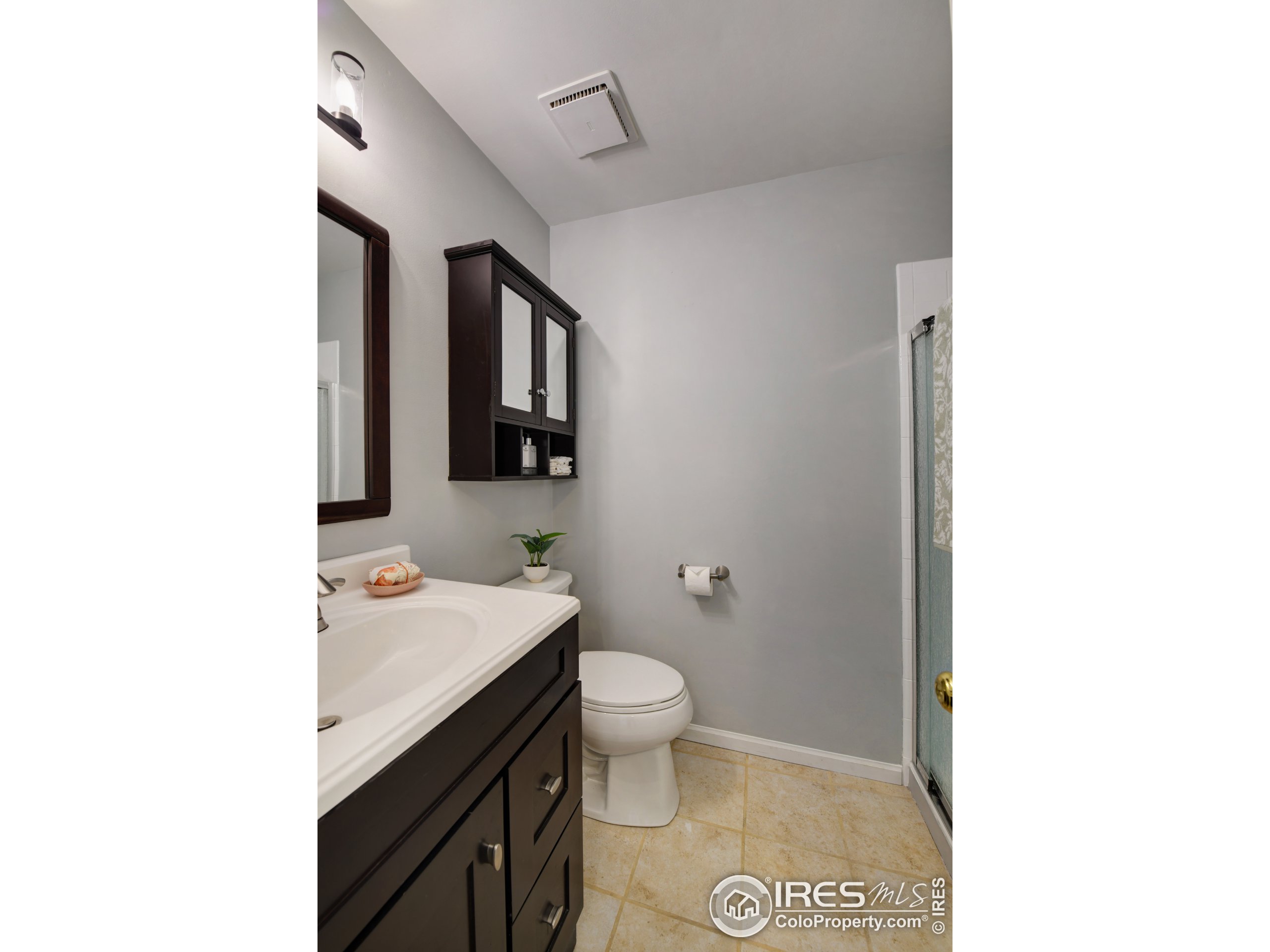 2909 Shady Holw E