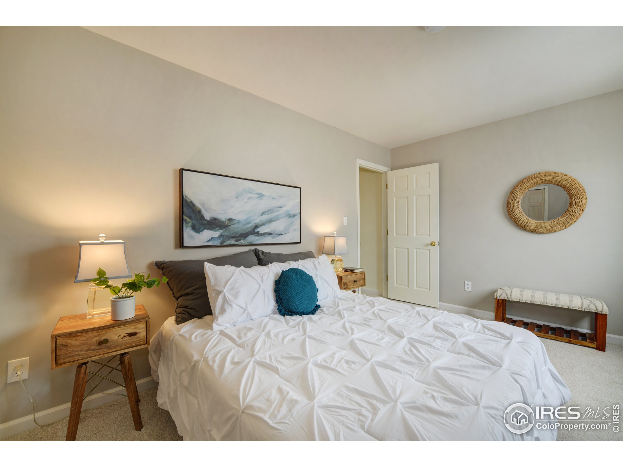 2909 Shady Holw E