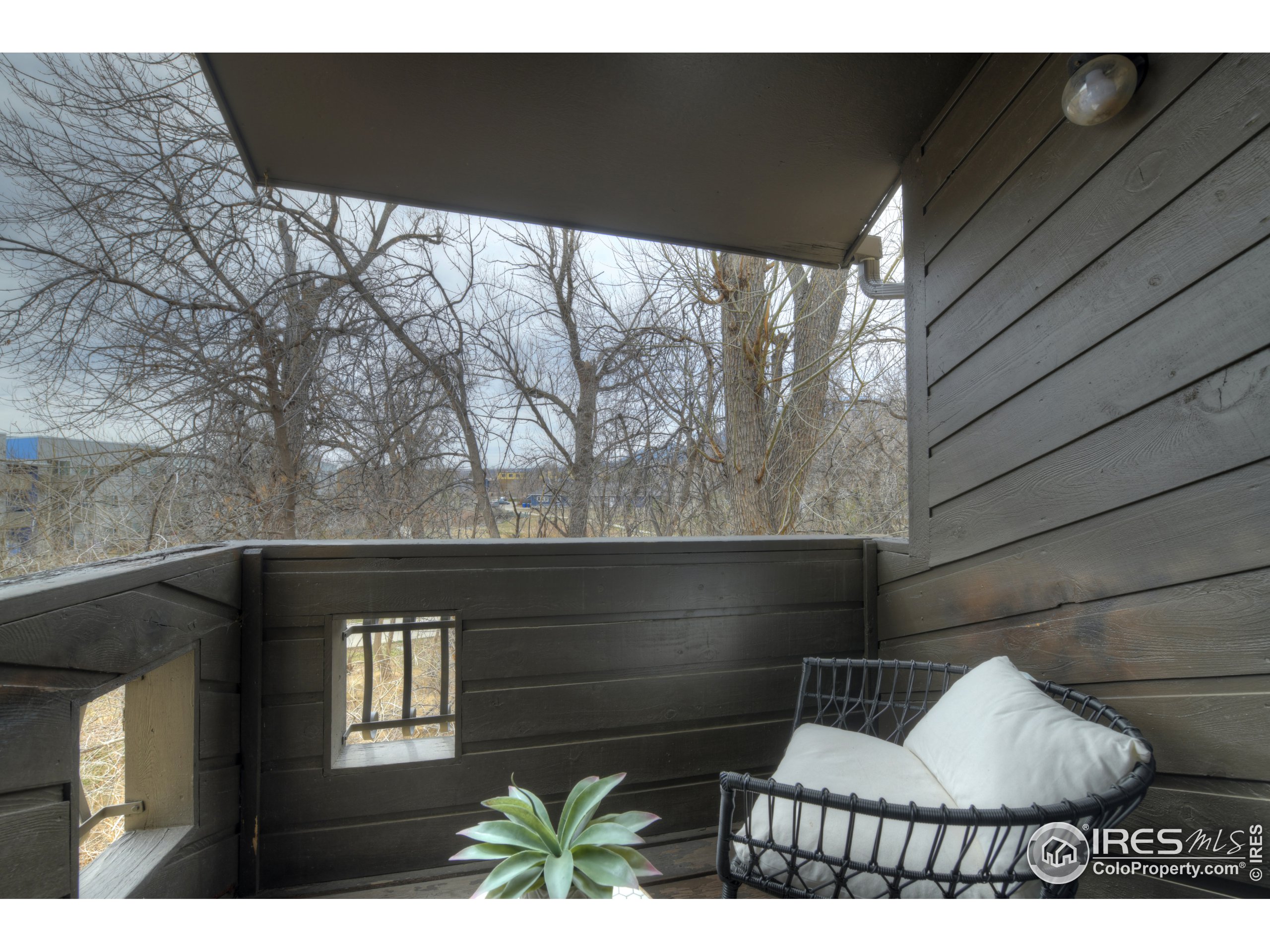 2909 Shady Holw E