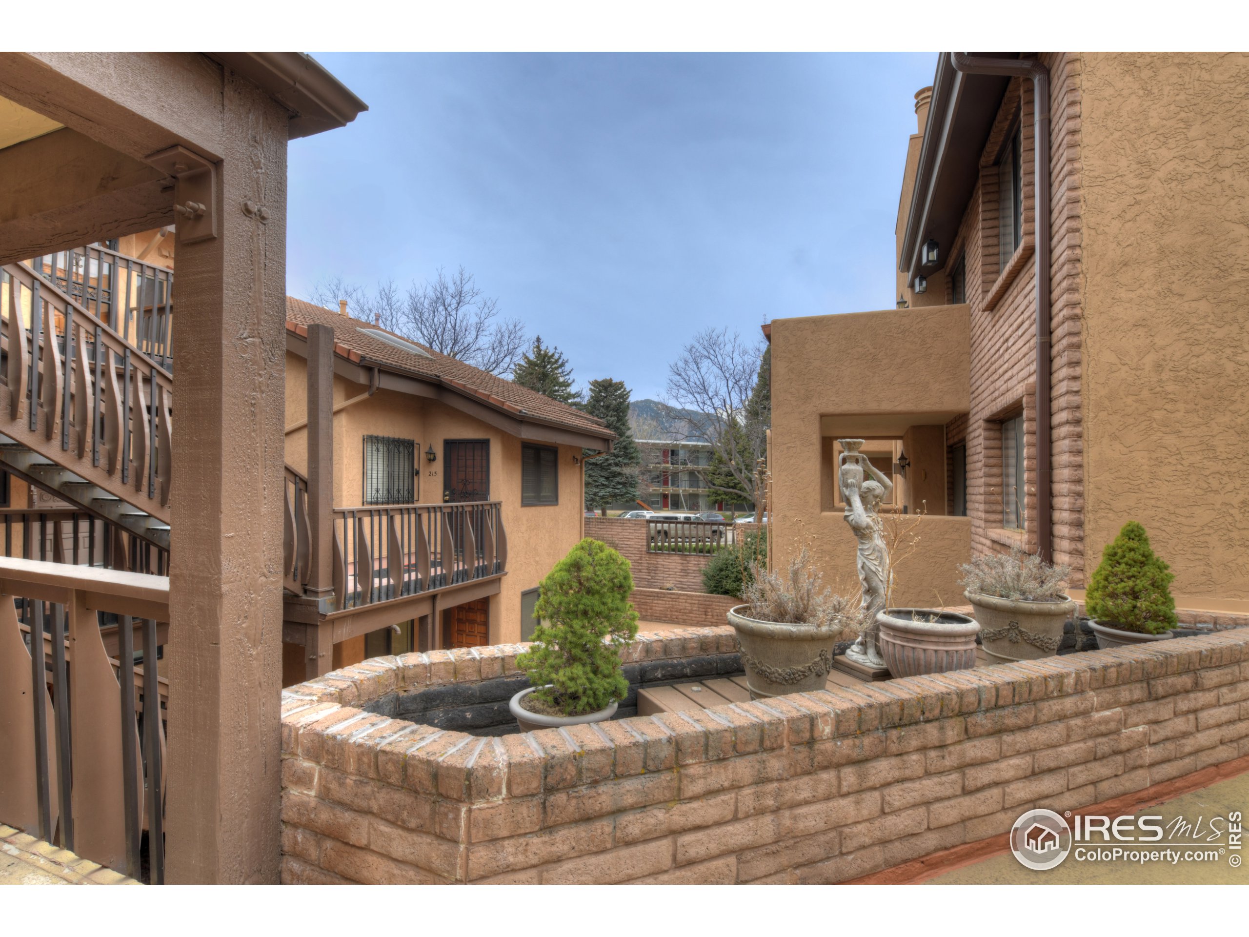 4475 Laguna Pl Unit: 216