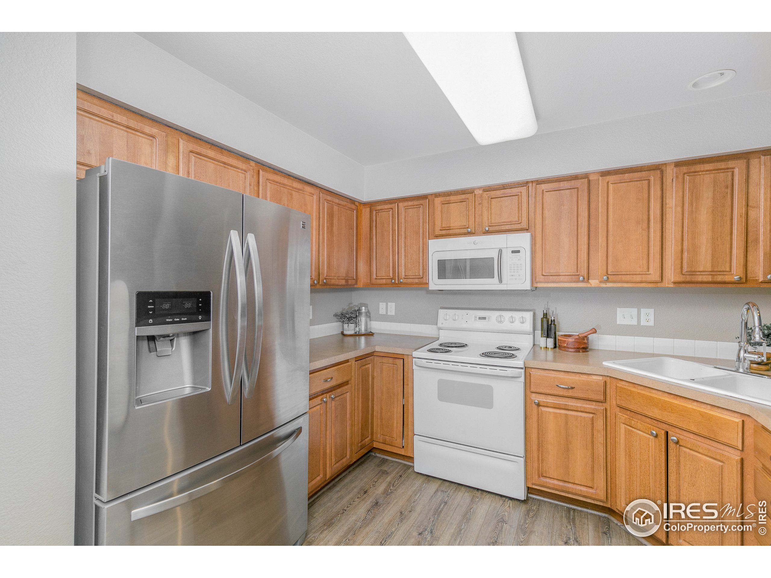 2815 Rigden Pkwy Unit: 2