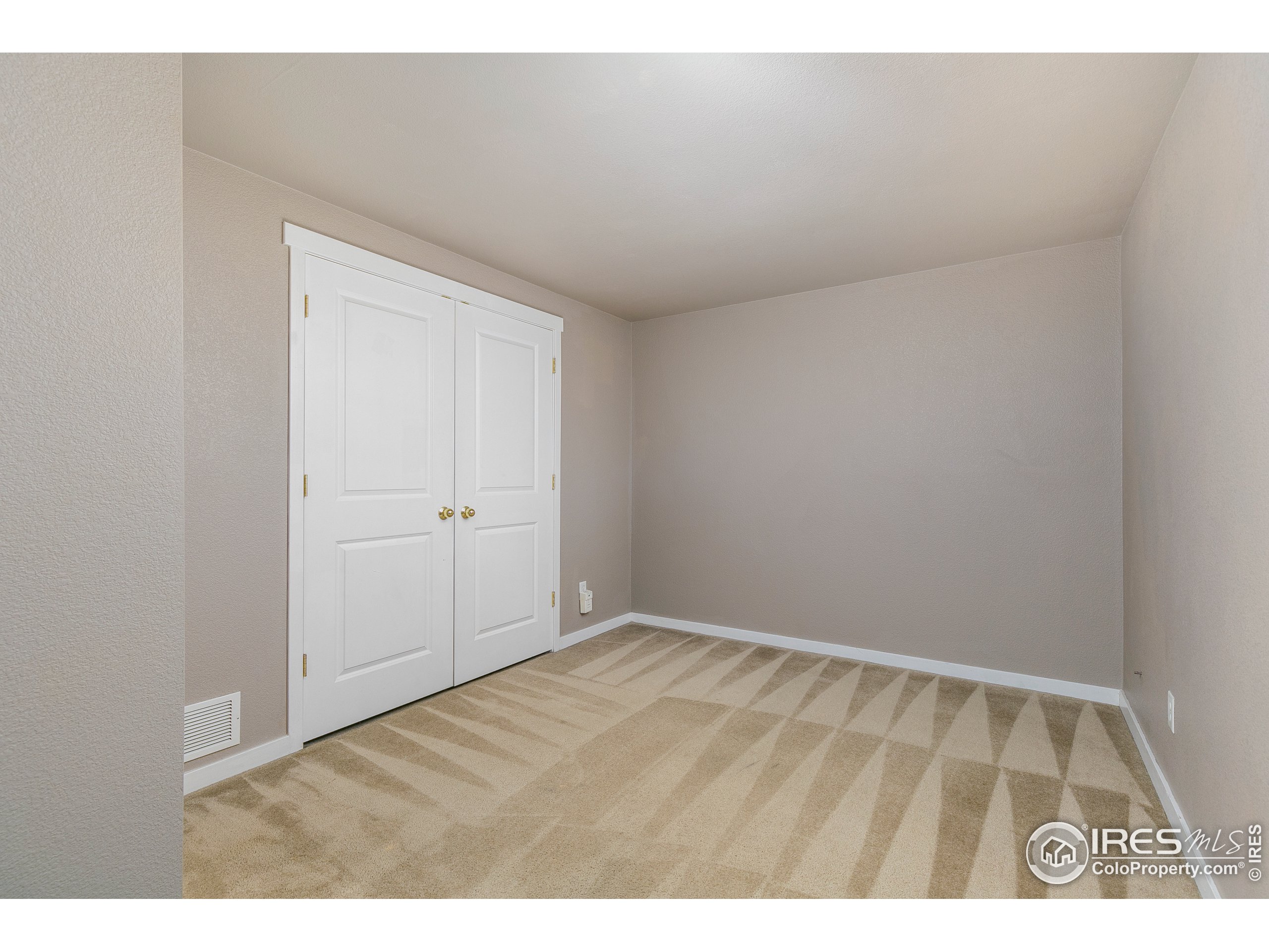 2815 Rigden Pkwy Unit: 2