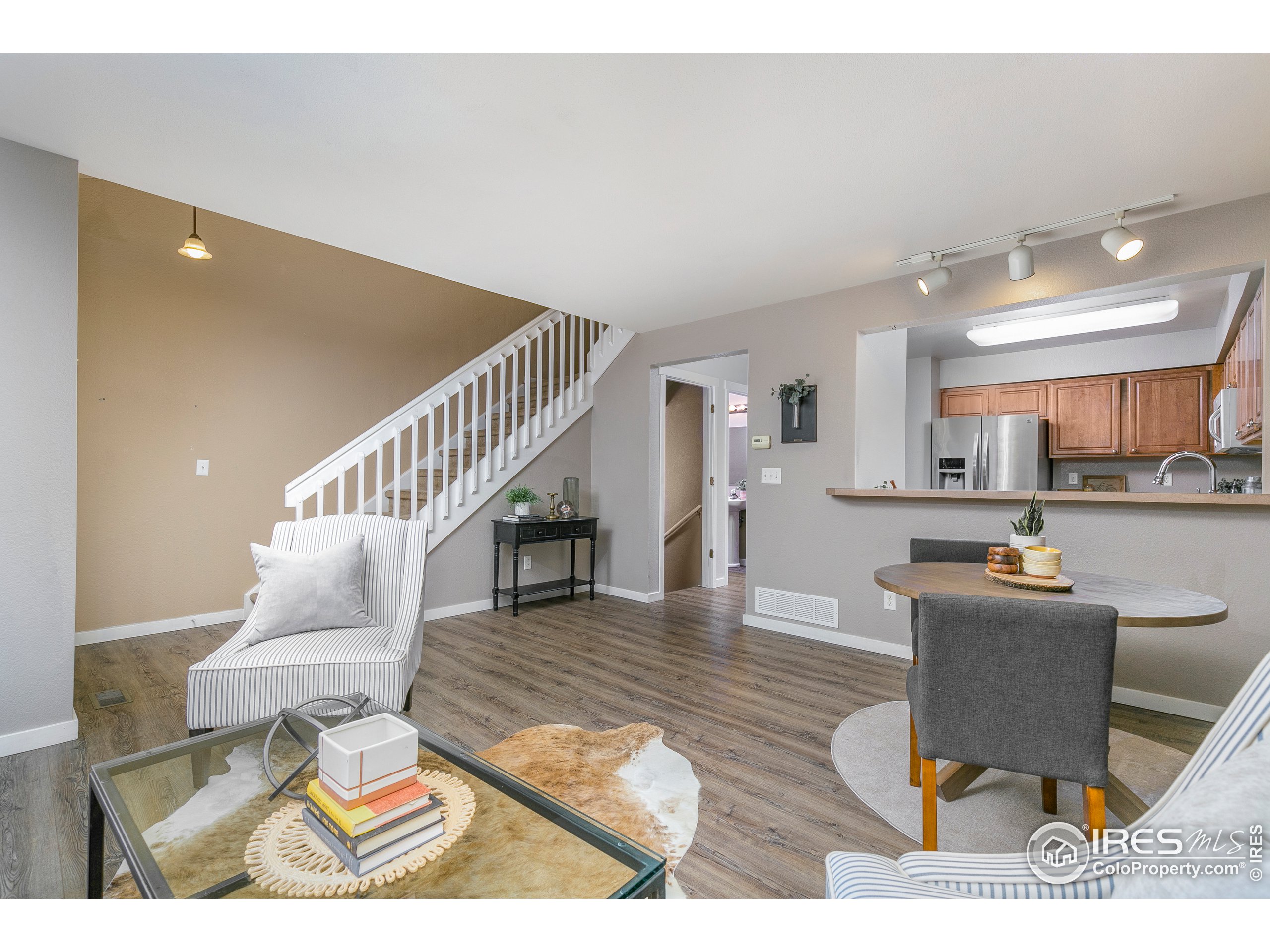 2815 Rigden Pkwy Unit: 2