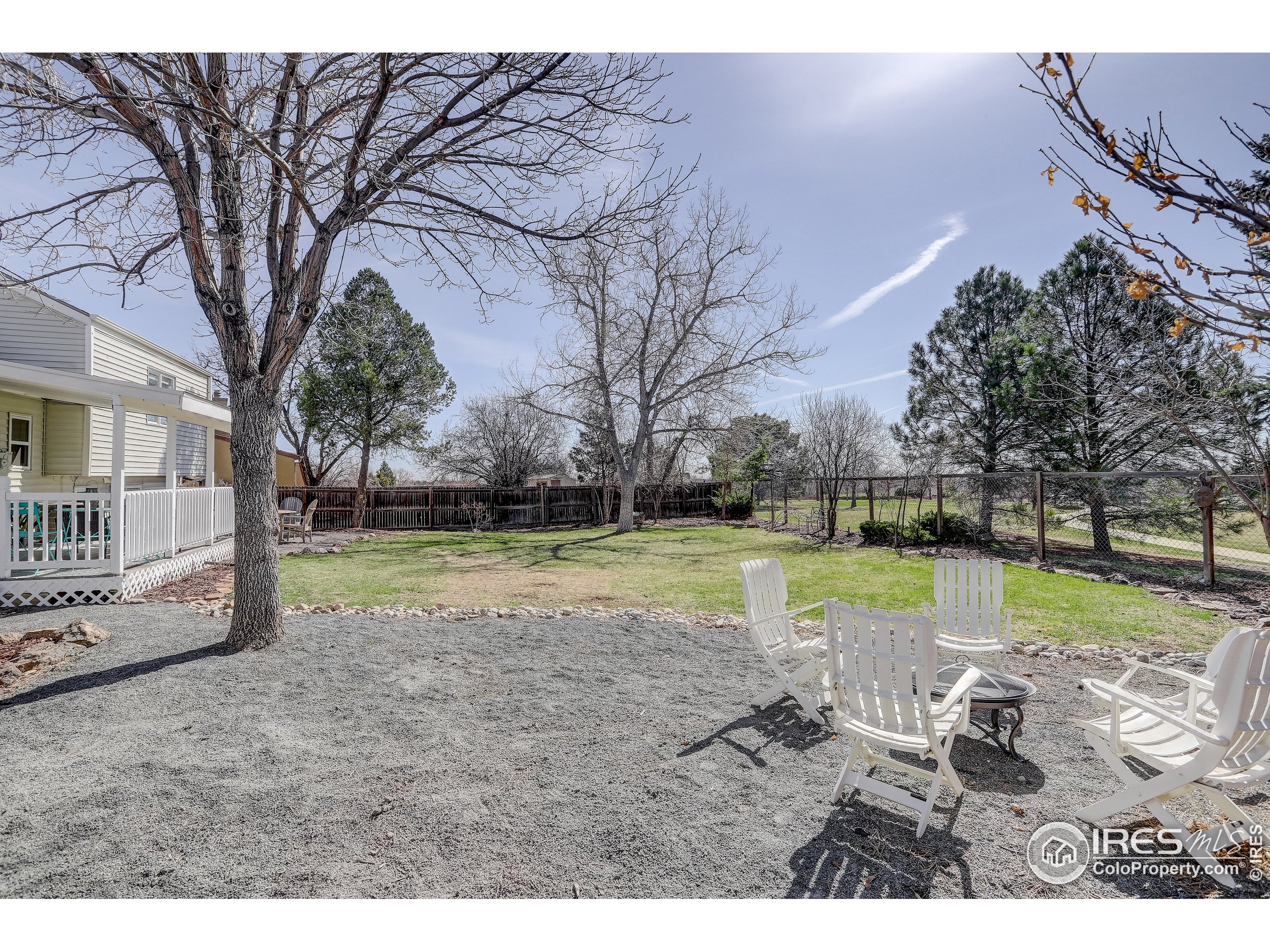 2162 Ridge Dr