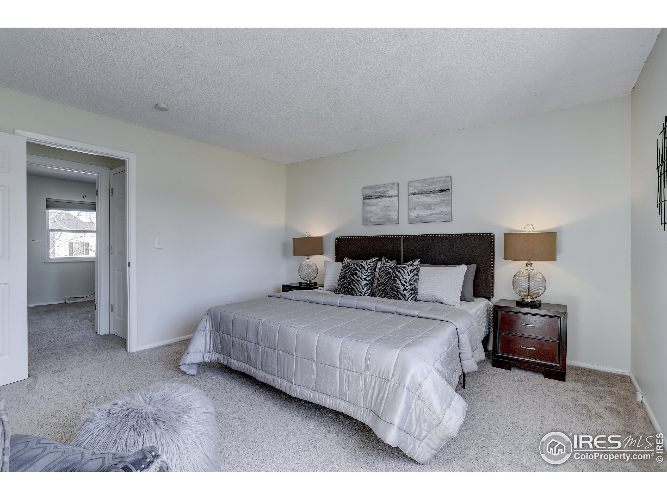 2162 Ridge Dr