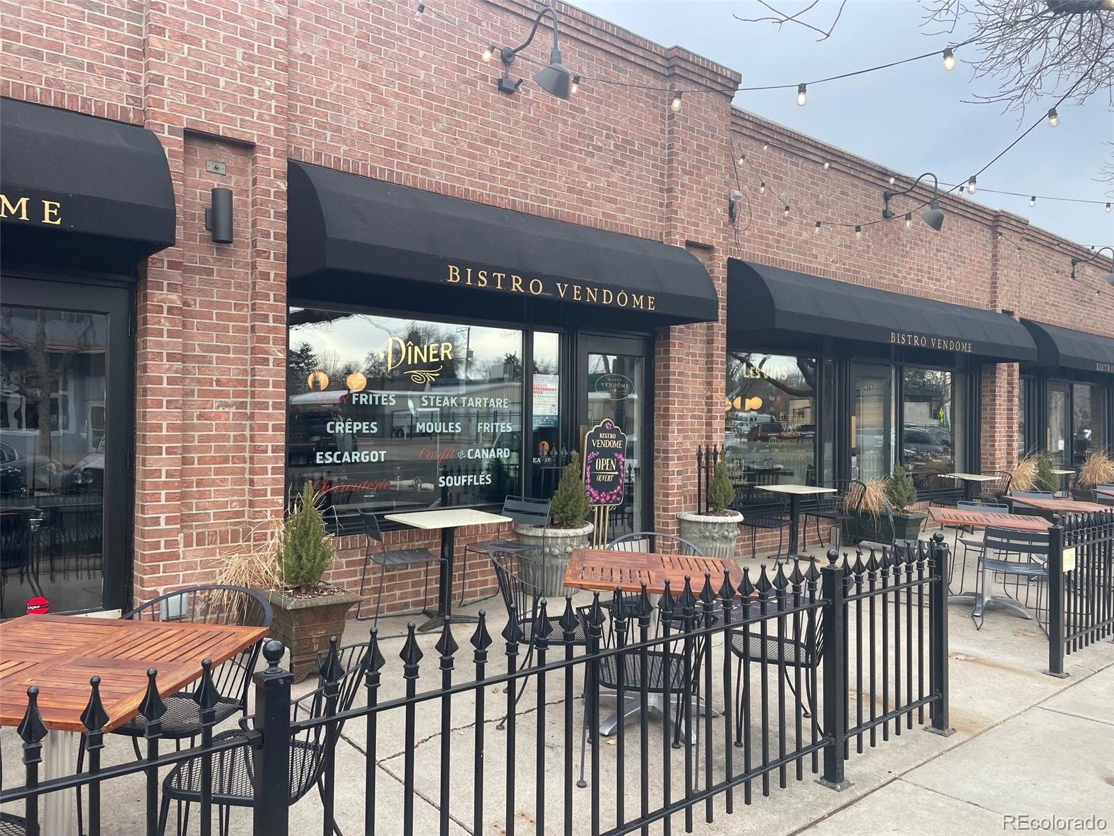 2660 Bellaire Street