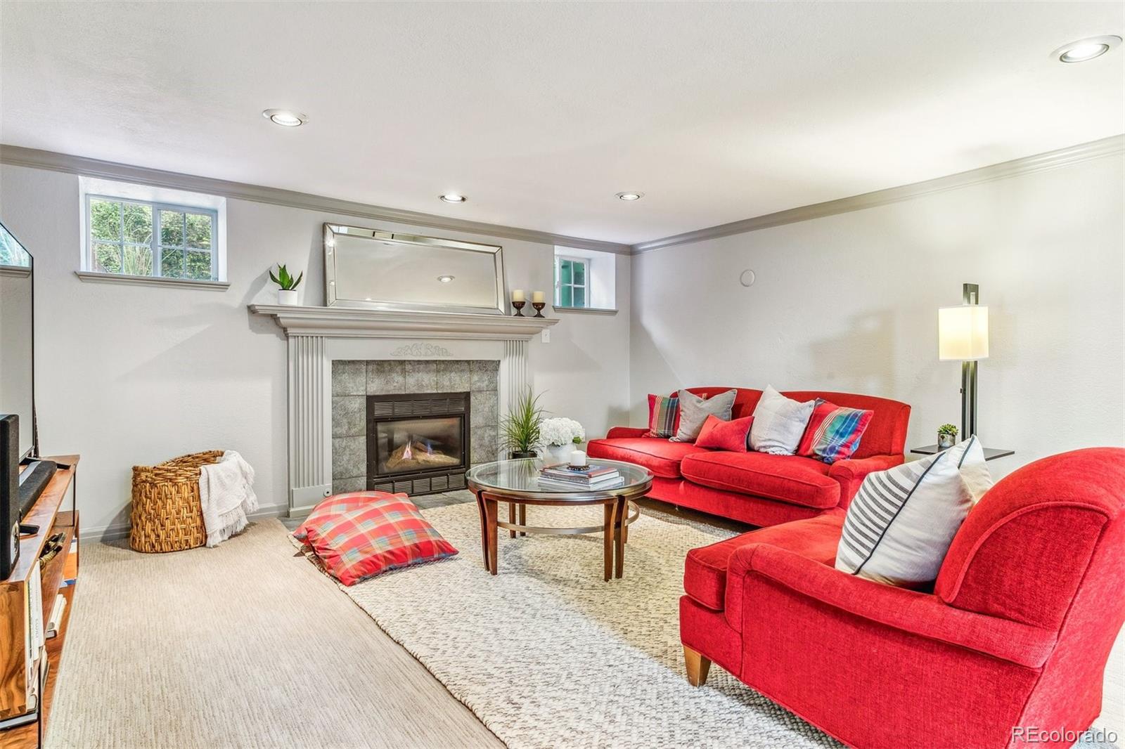 2660 Bellaire Street