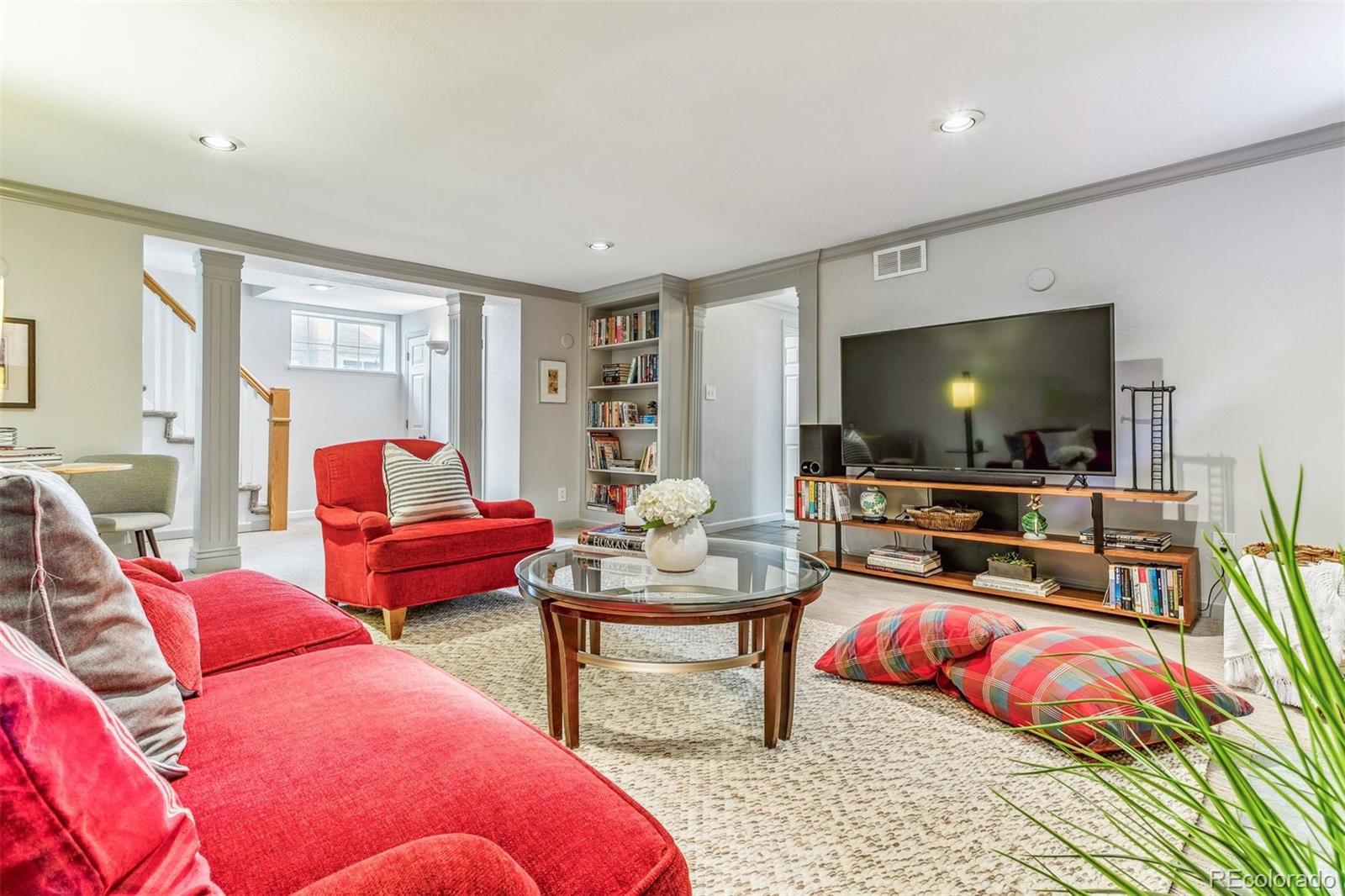 2660 Bellaire Street