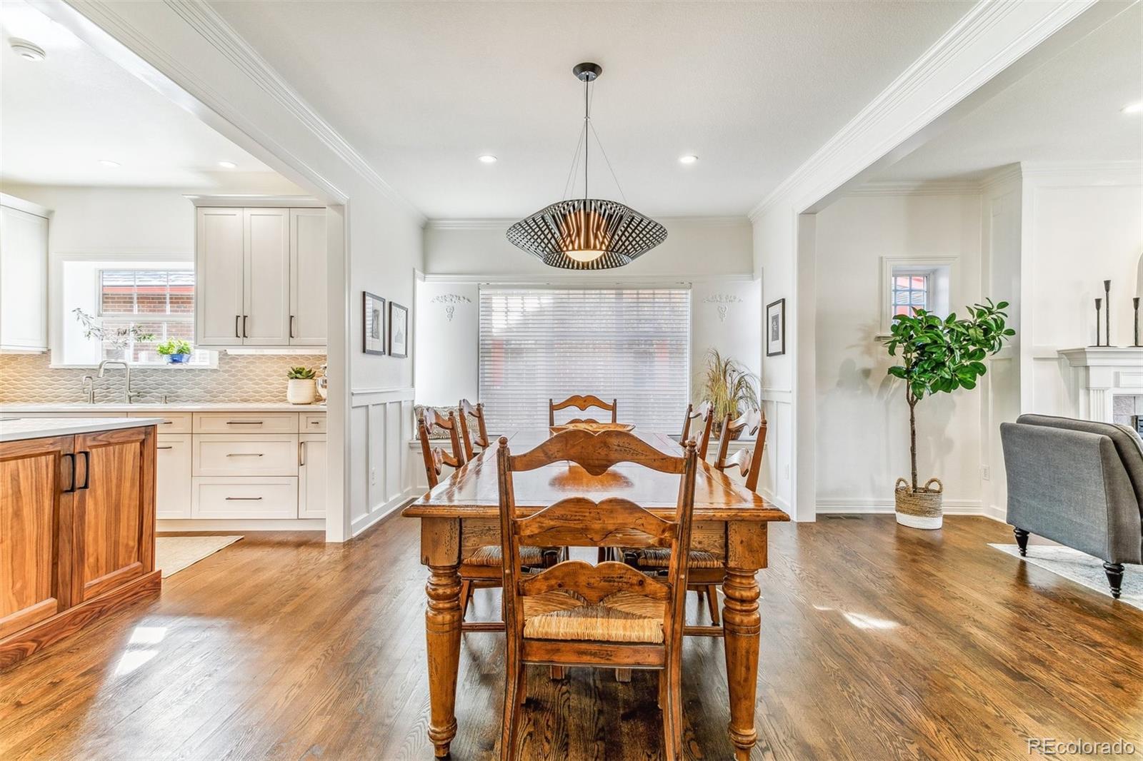 2660 Bellaire Street