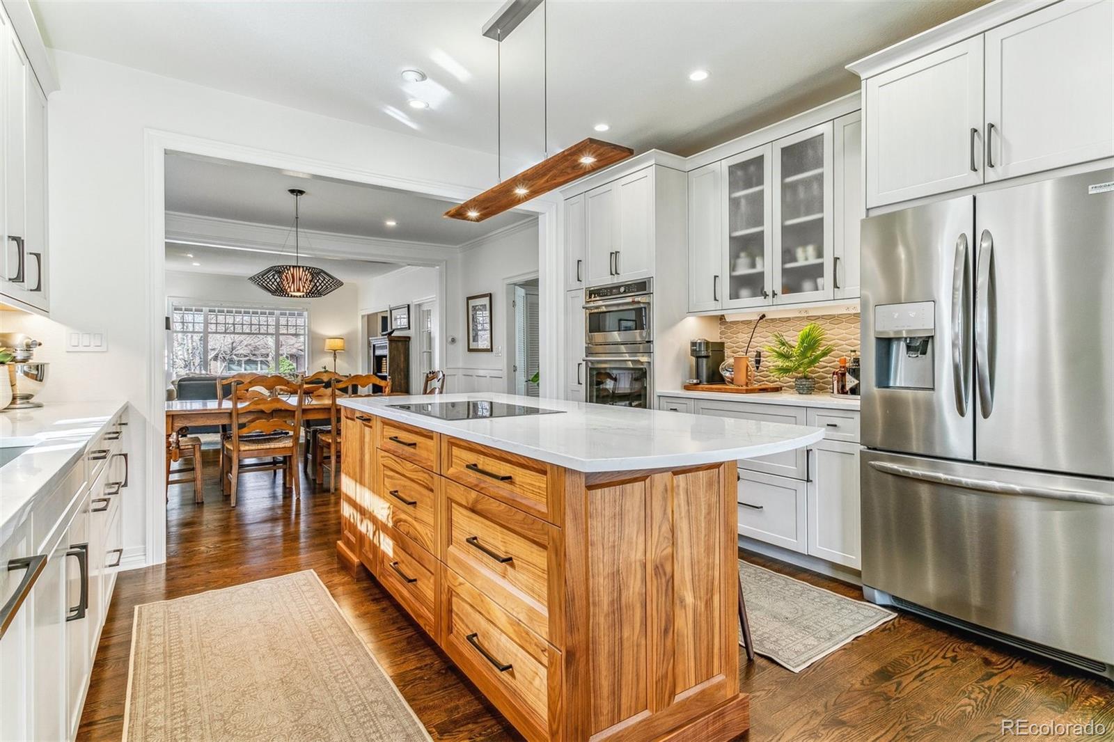 2660 Bellaire Street