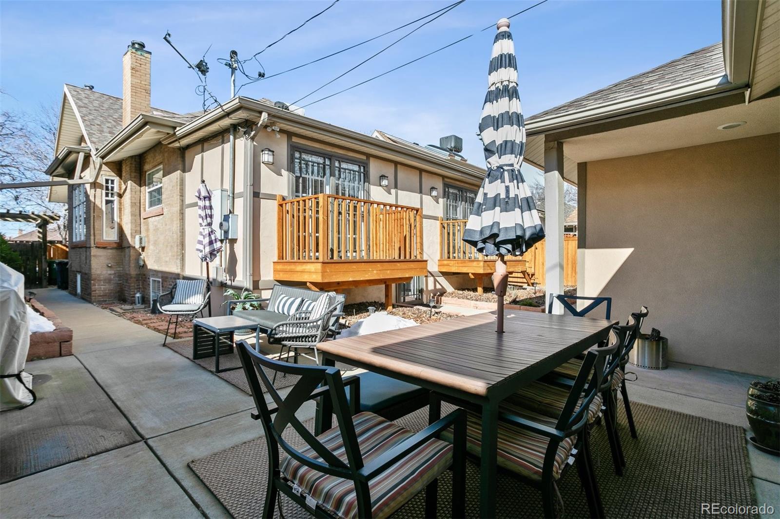 2660 Bellaire Street