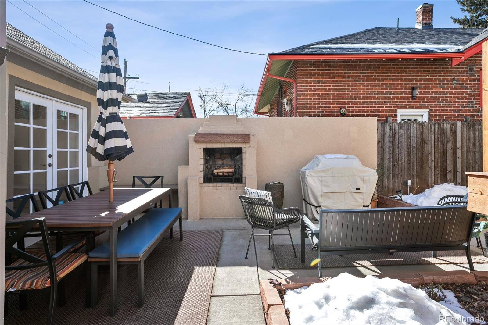 2660 Bellaire Street