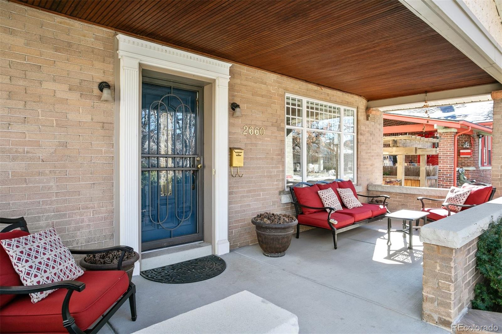 2660 Bellaire Street