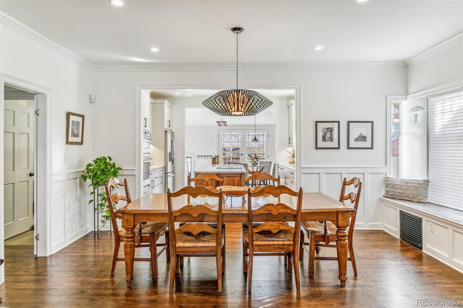 2660 Bellaire Street