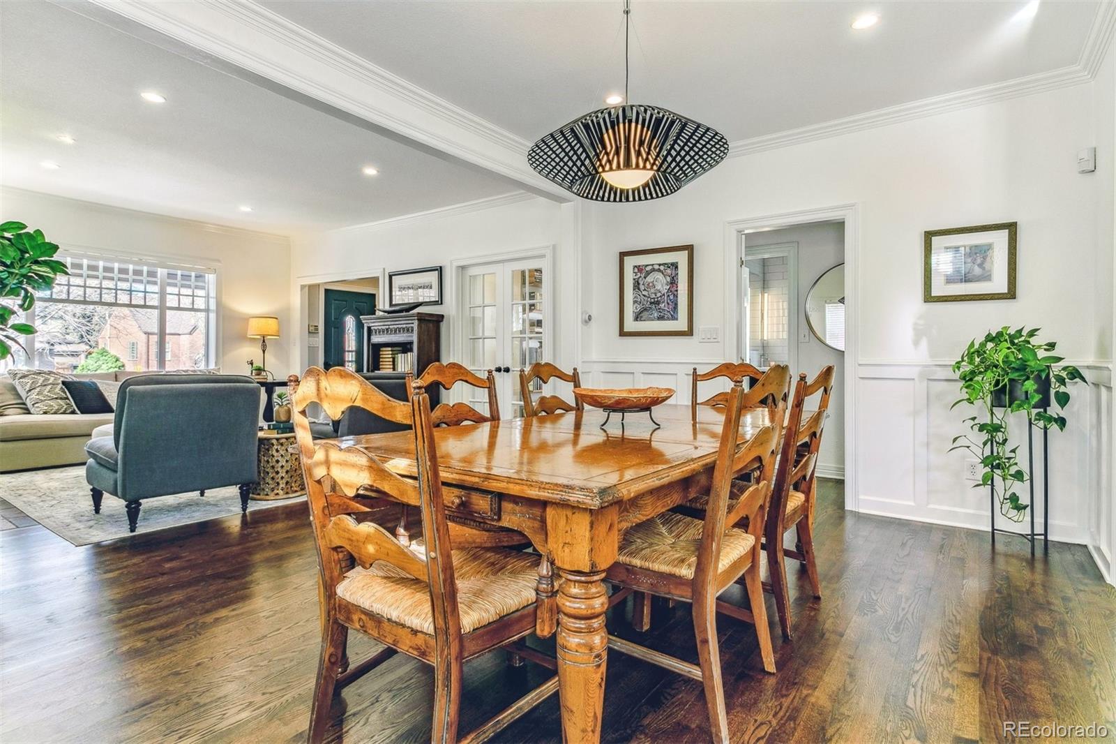 2660 Bellaire Street