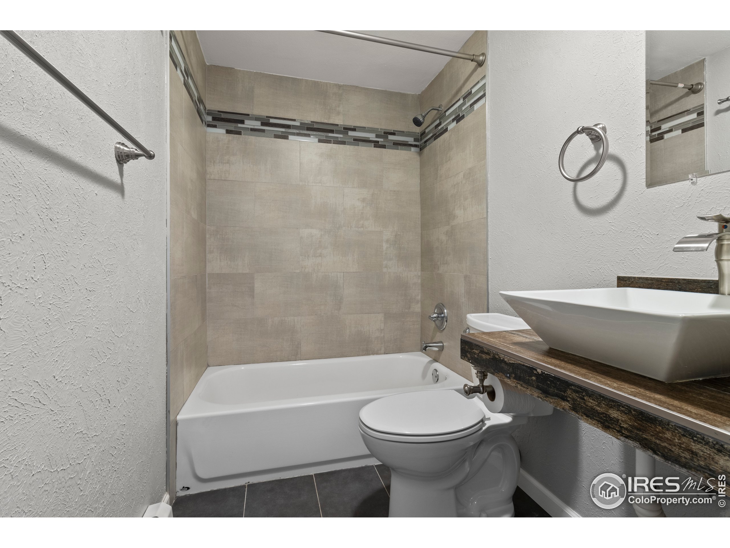 13 Curtis Pl