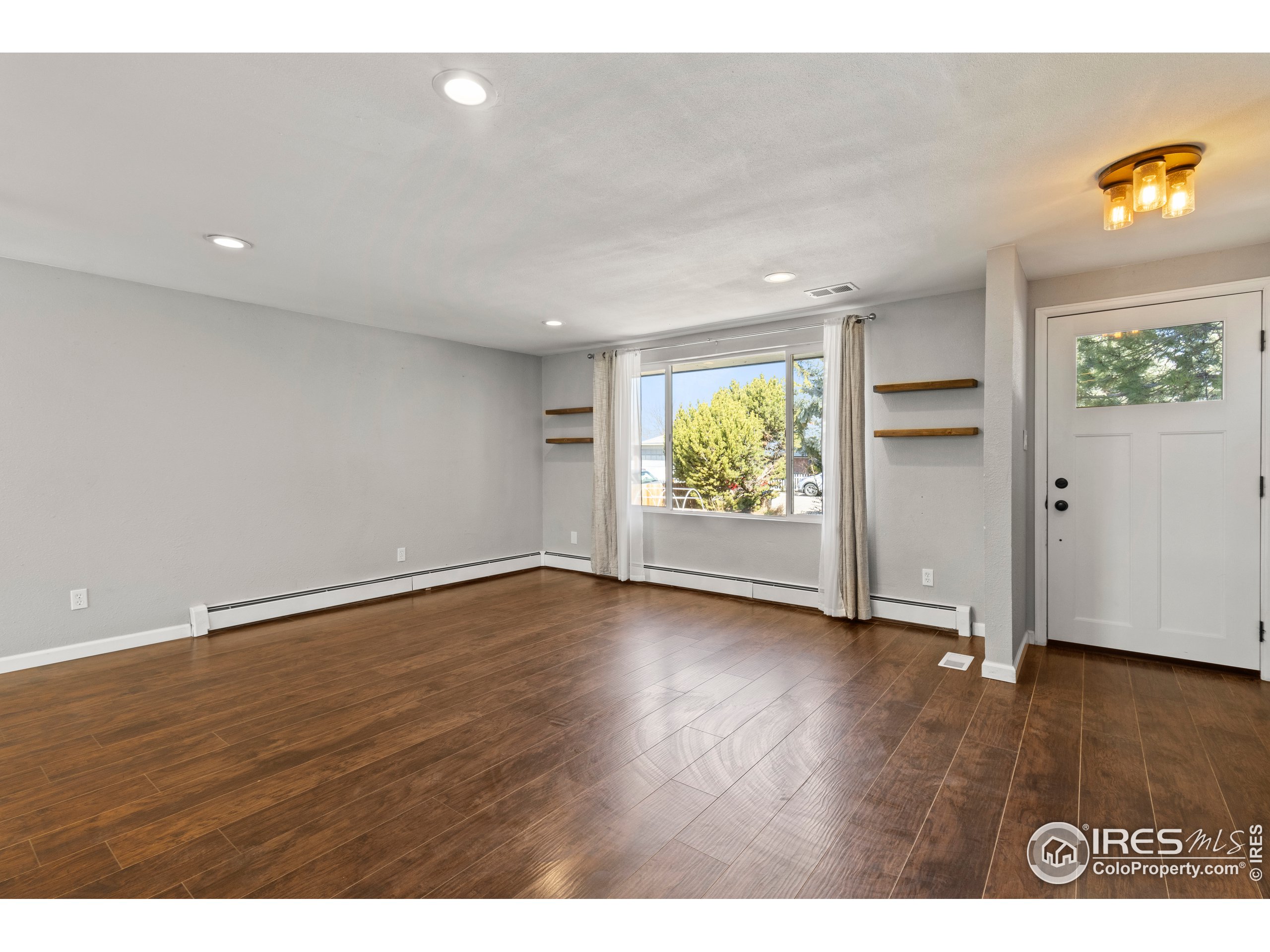 13 Curtis Pl