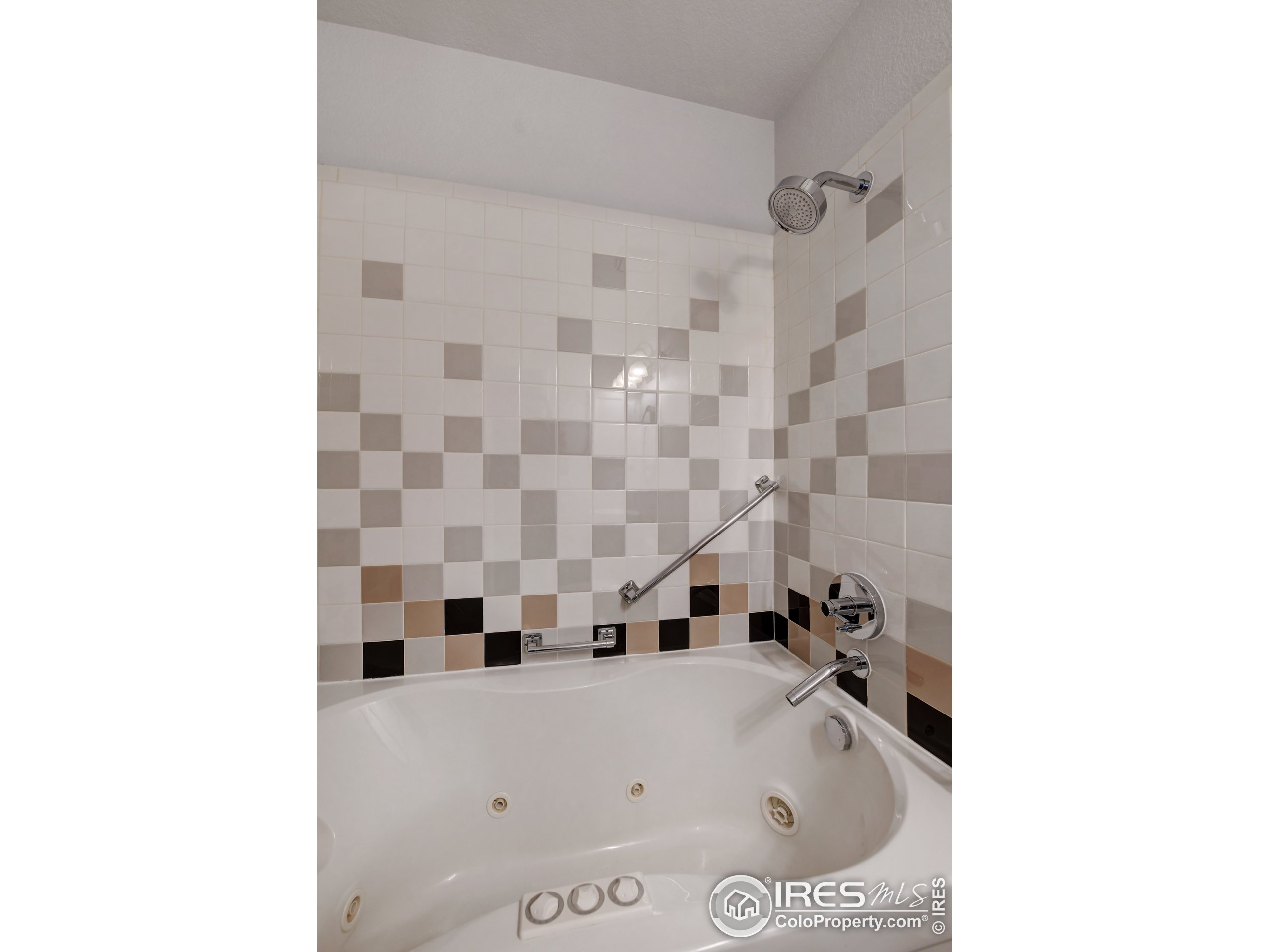 3565 28th St Unit: 206