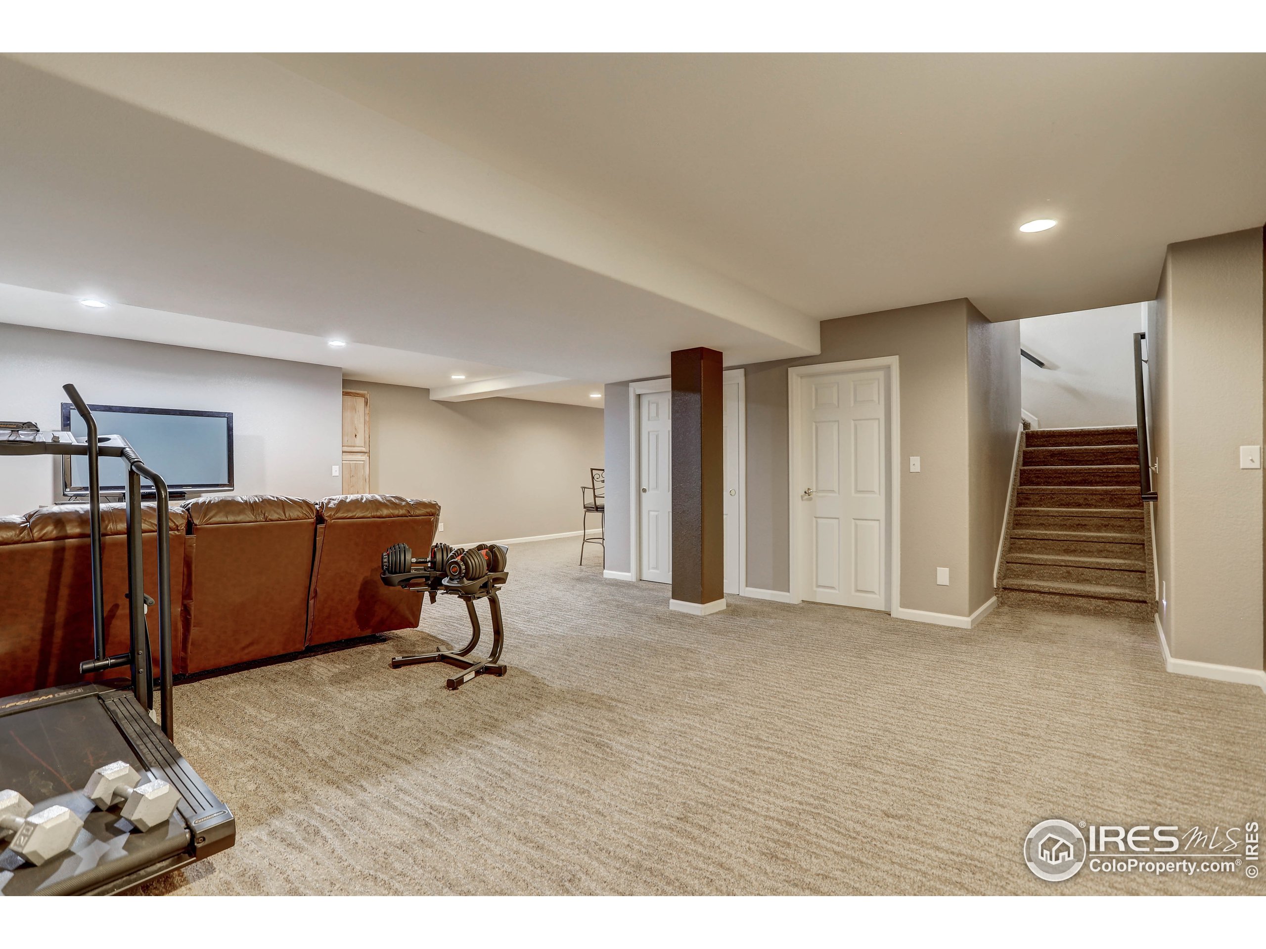 709 Glenarbor Cir