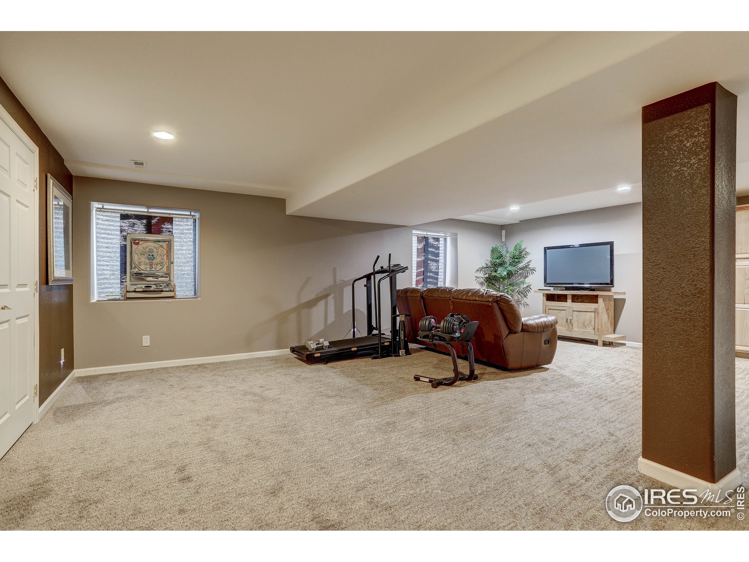 709 Glenarbor Cir