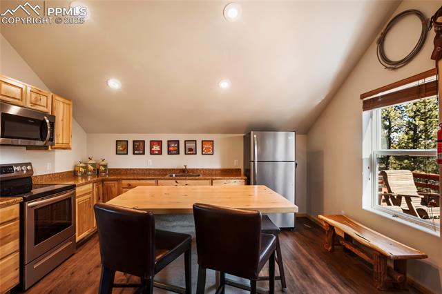 390 Bradshaw Road