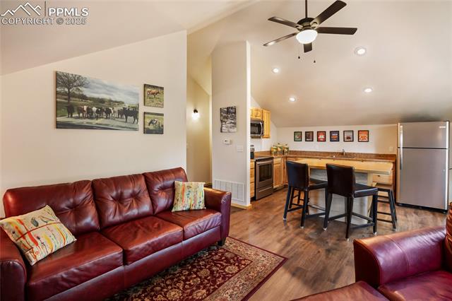 390 Bradshaw Road