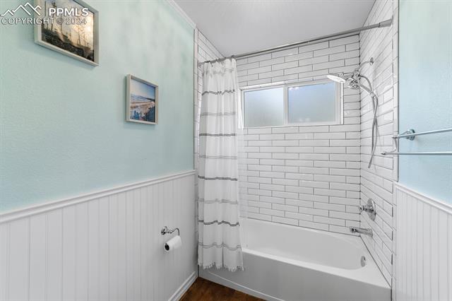 4920 Broadmoor Bluffs Drive