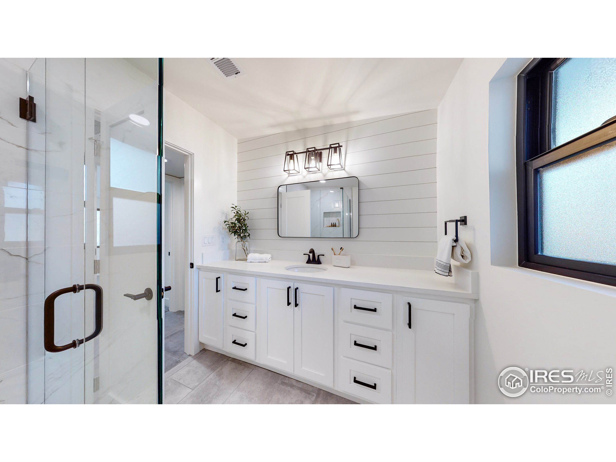 639 Del Norte Pl