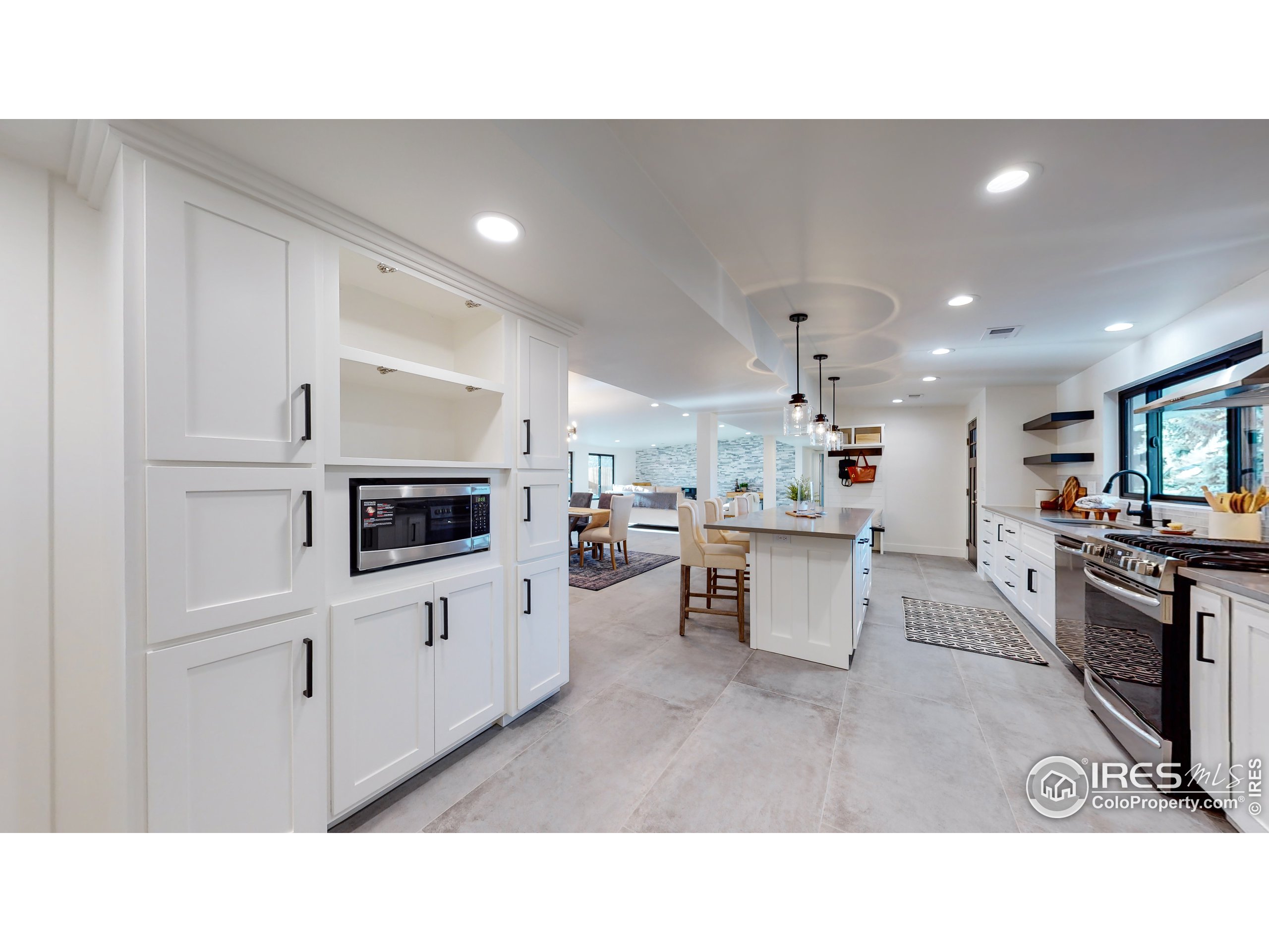 639 Del Norte Pl