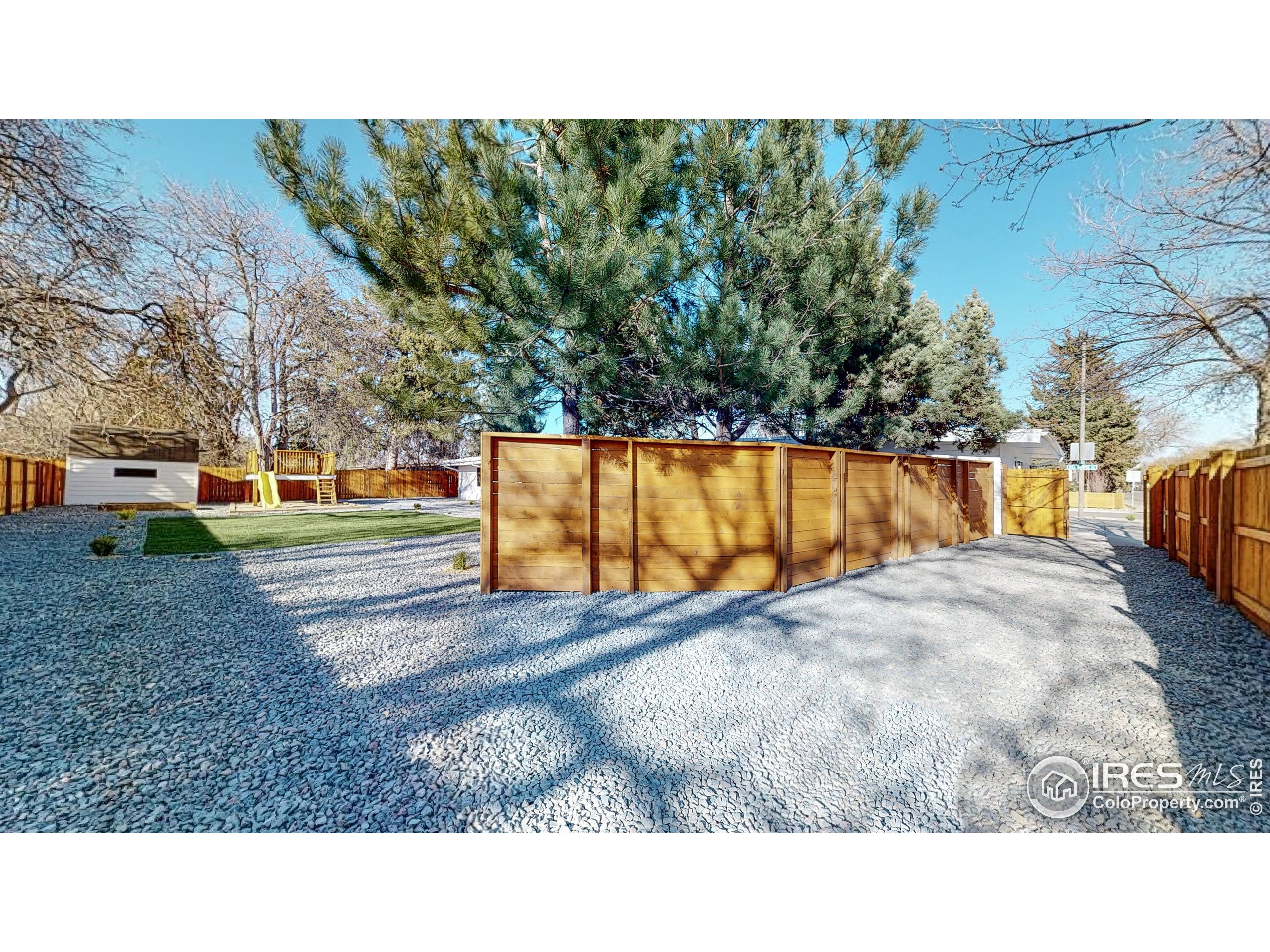 639 Del Norte Pl