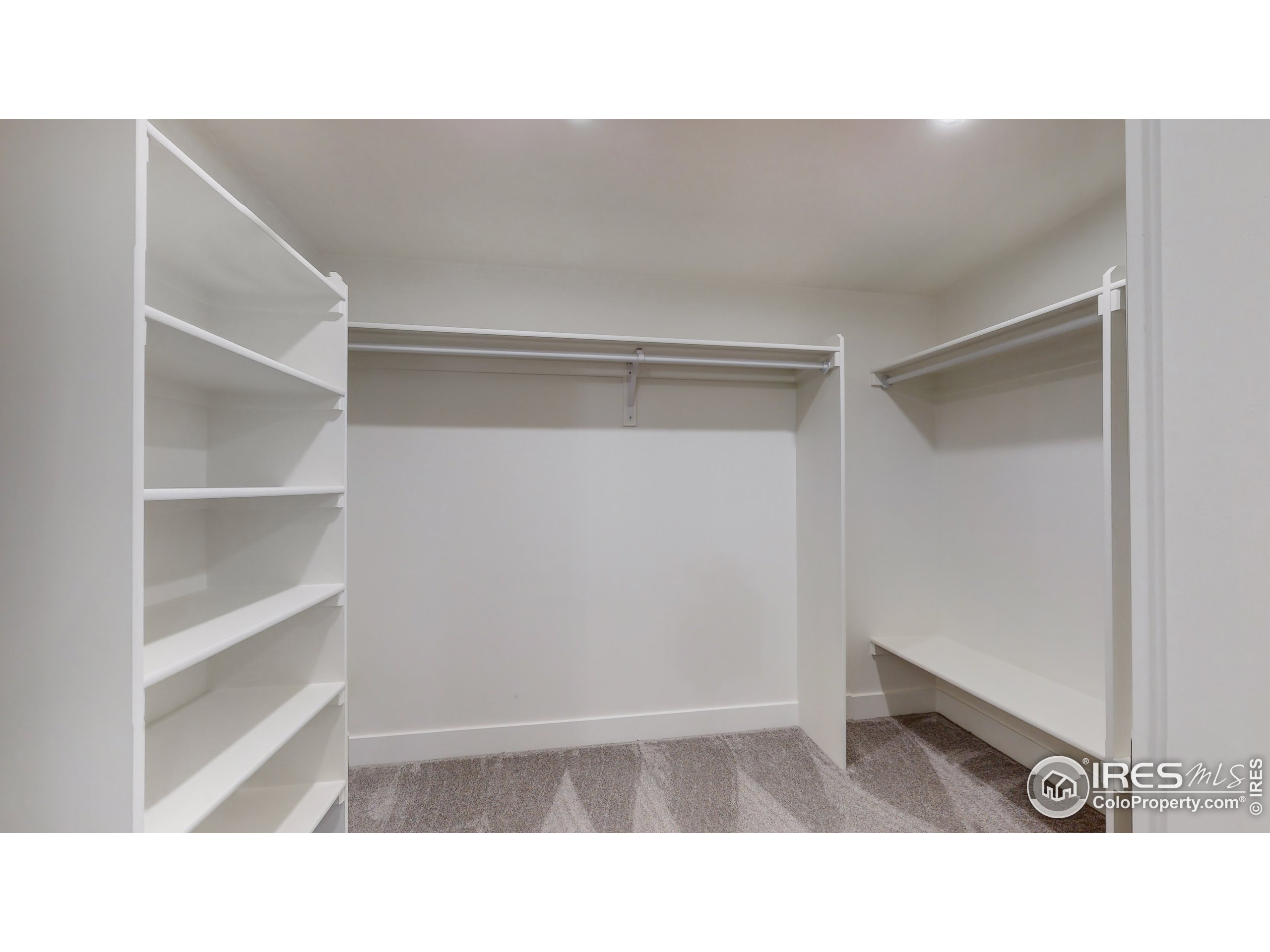 639 Del Norte Pl