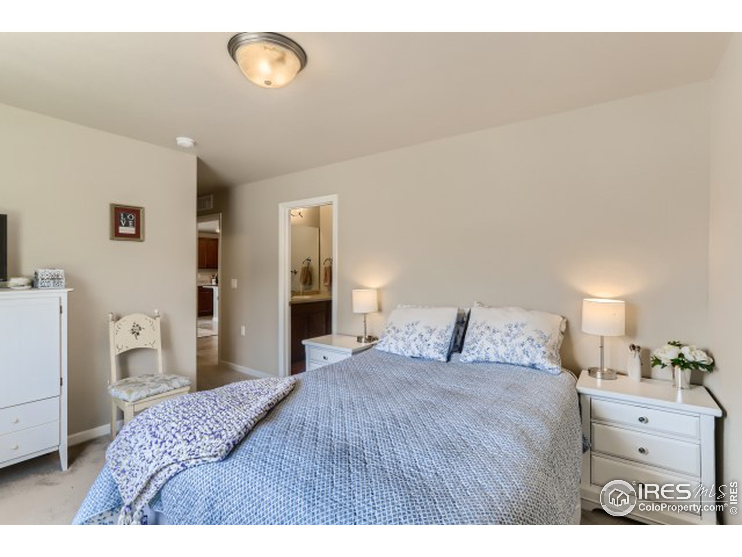 1125 Hummingbird Cir