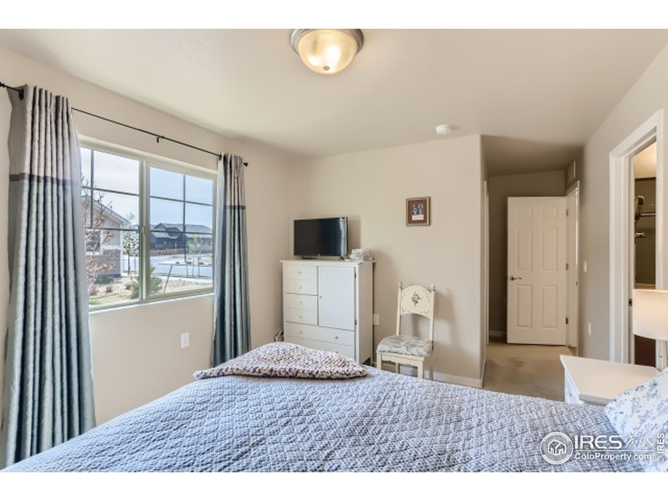 1125 Hummingbird Cir