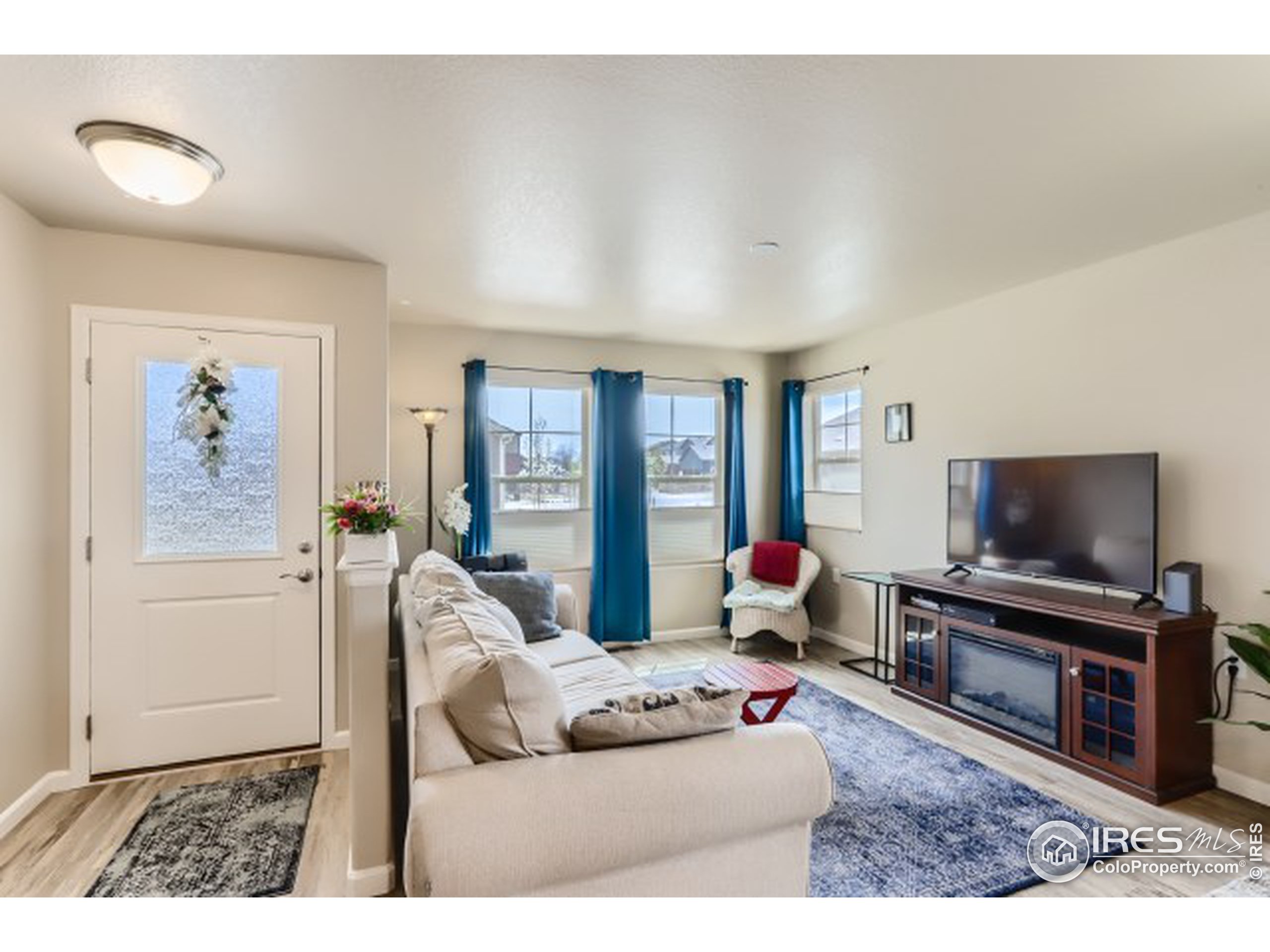 1125 Hummingbird Cir