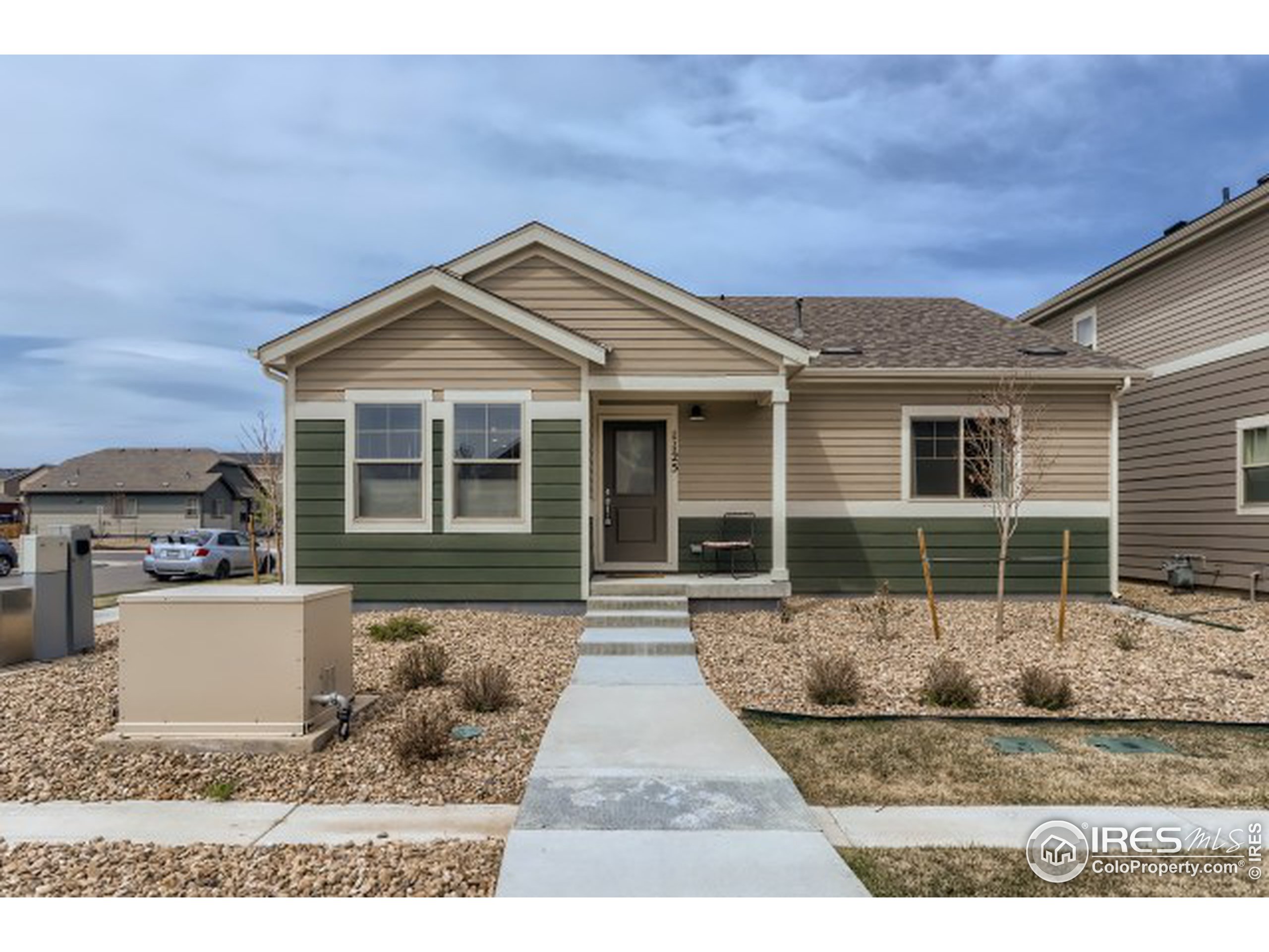 1125 Hummingbird Cir