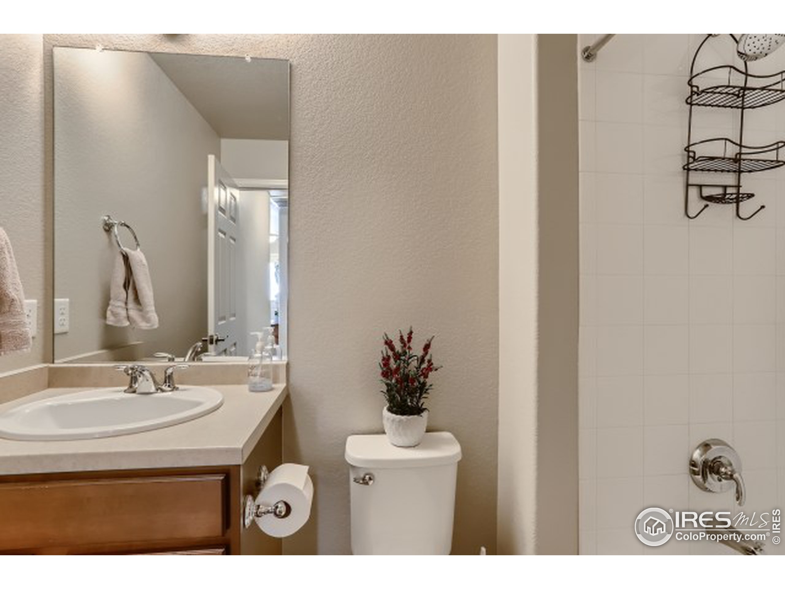 1125 Hummingbird Cir