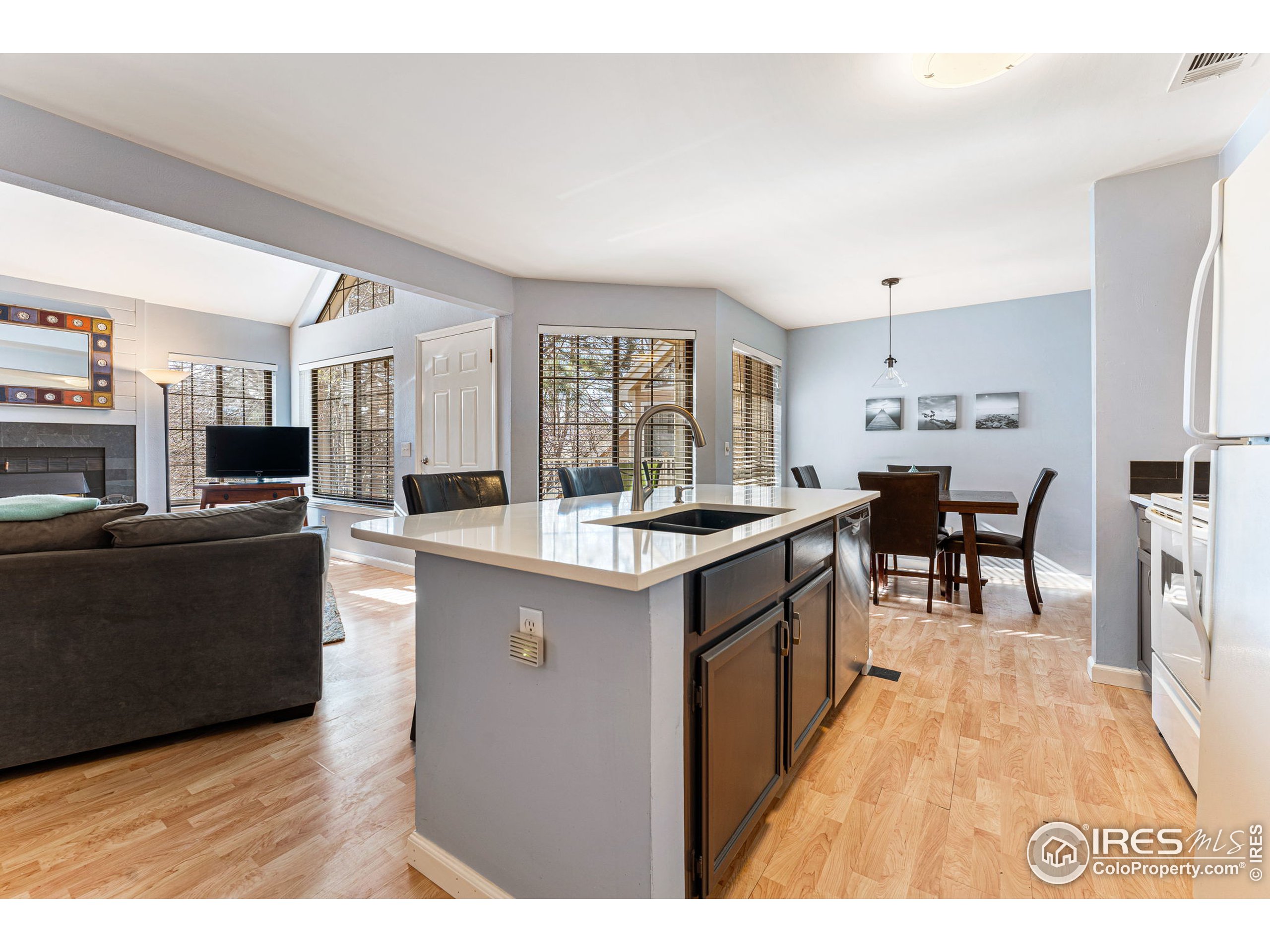 4705 Spine Rd Unit: E