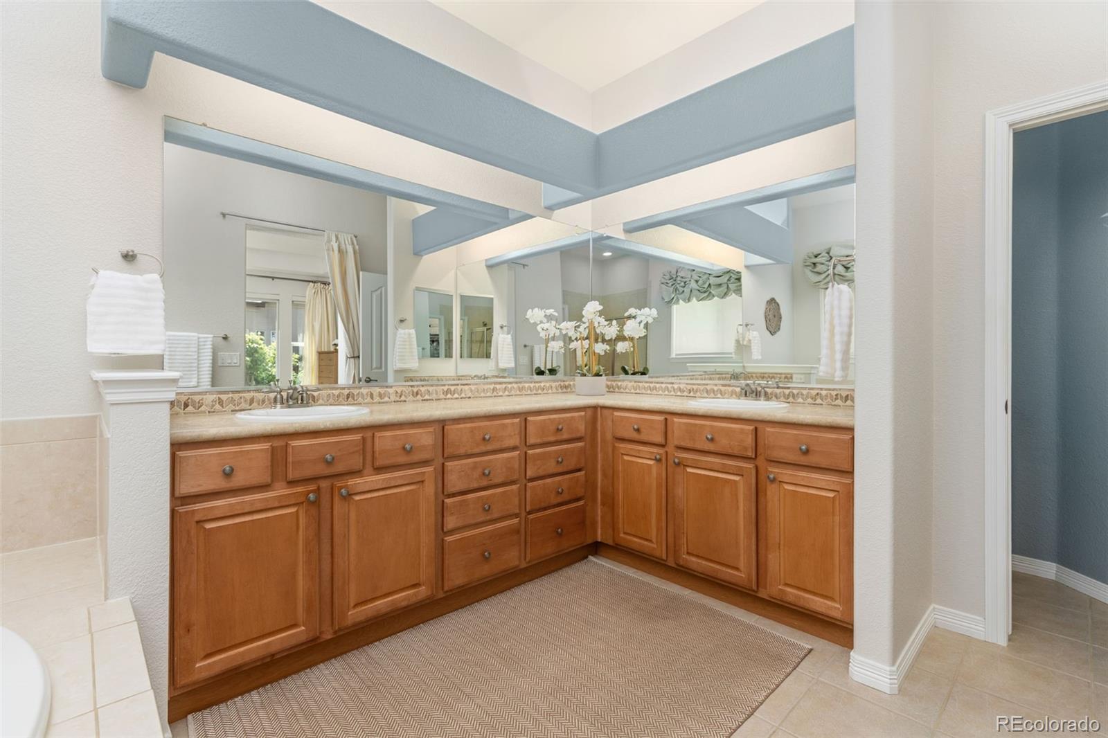4564 Rabbit Mountain Road