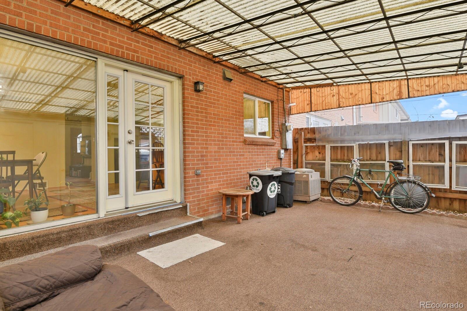 562 S Xenon Court