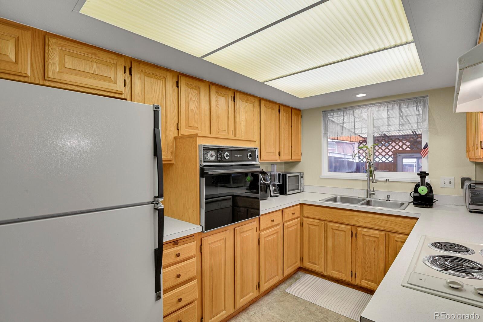 562 S Xenon Court