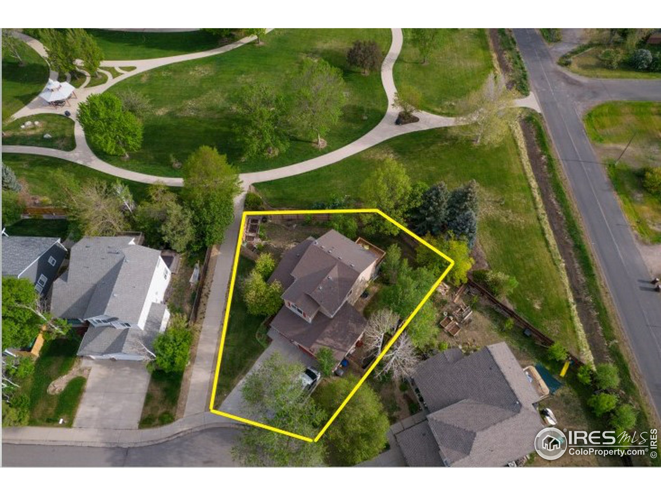 733 Nelson Park Cir