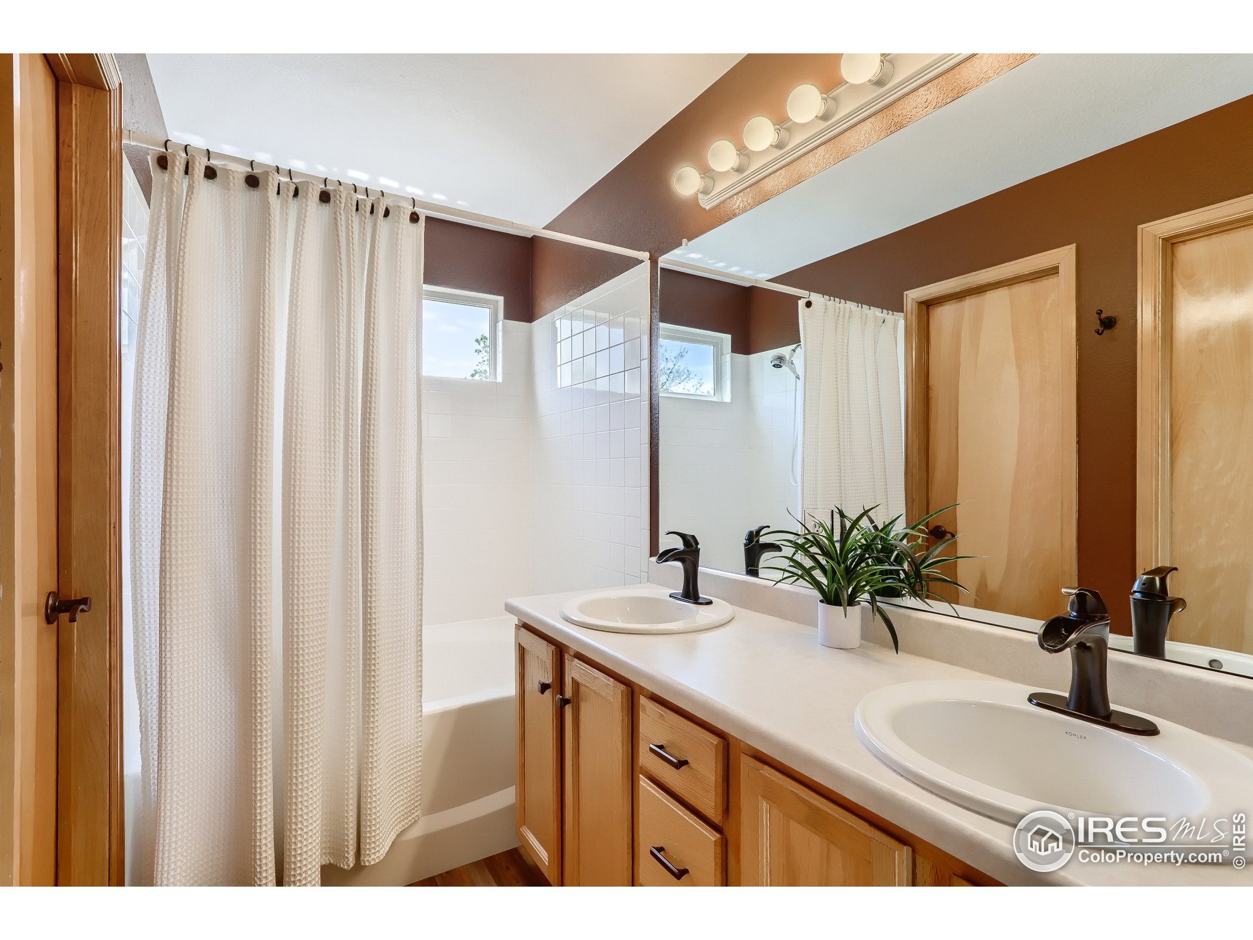 733 Nelson Park Cir